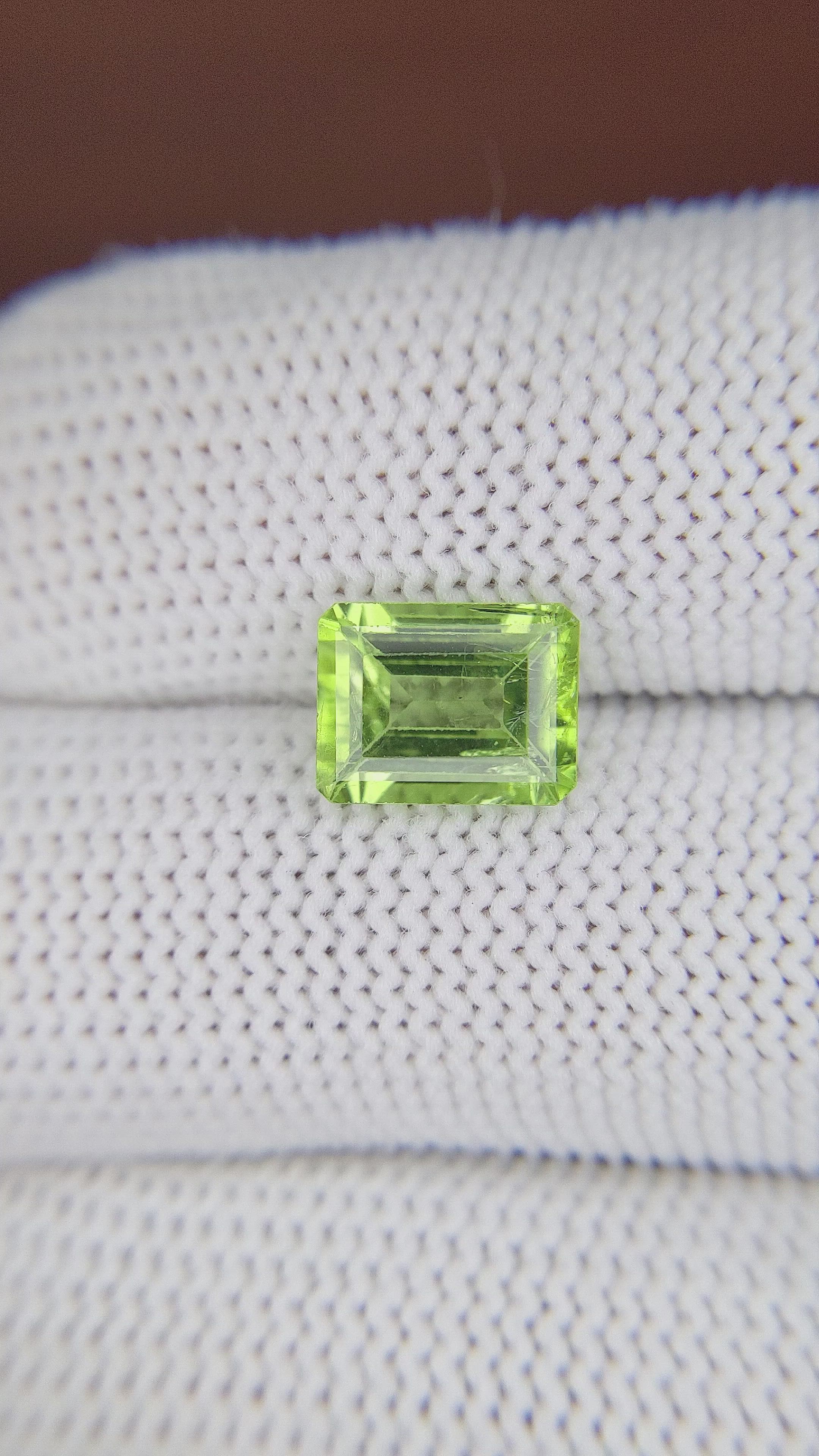 2.40 Ct. Peridot from Ceylon (Sri Lanka) Size Video