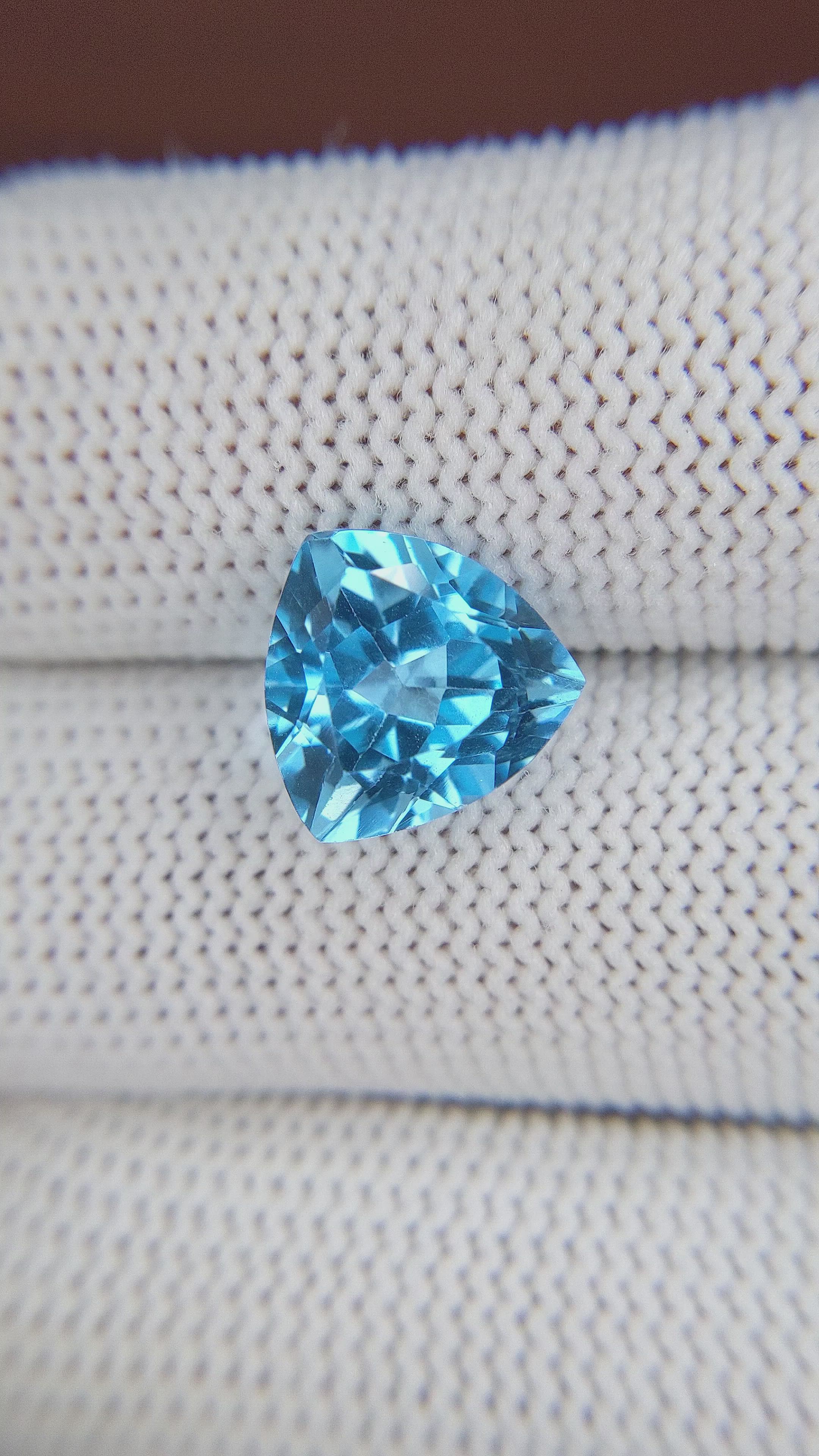 5.41 Ct. Topaz from Ceylon (Sri Lanka) Size Video