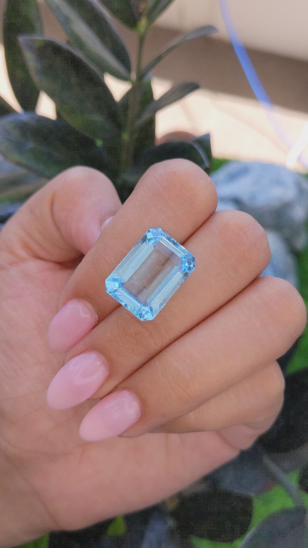 21.42 Ct. Topaz from Ceylon (Sri Lanka) Size Video