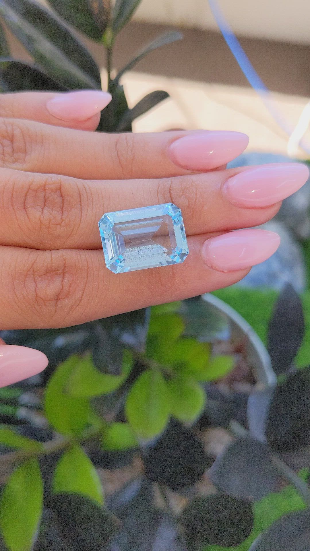 21.42 Ct. Topaz from Ceylon (Sri Lanka) Size Video