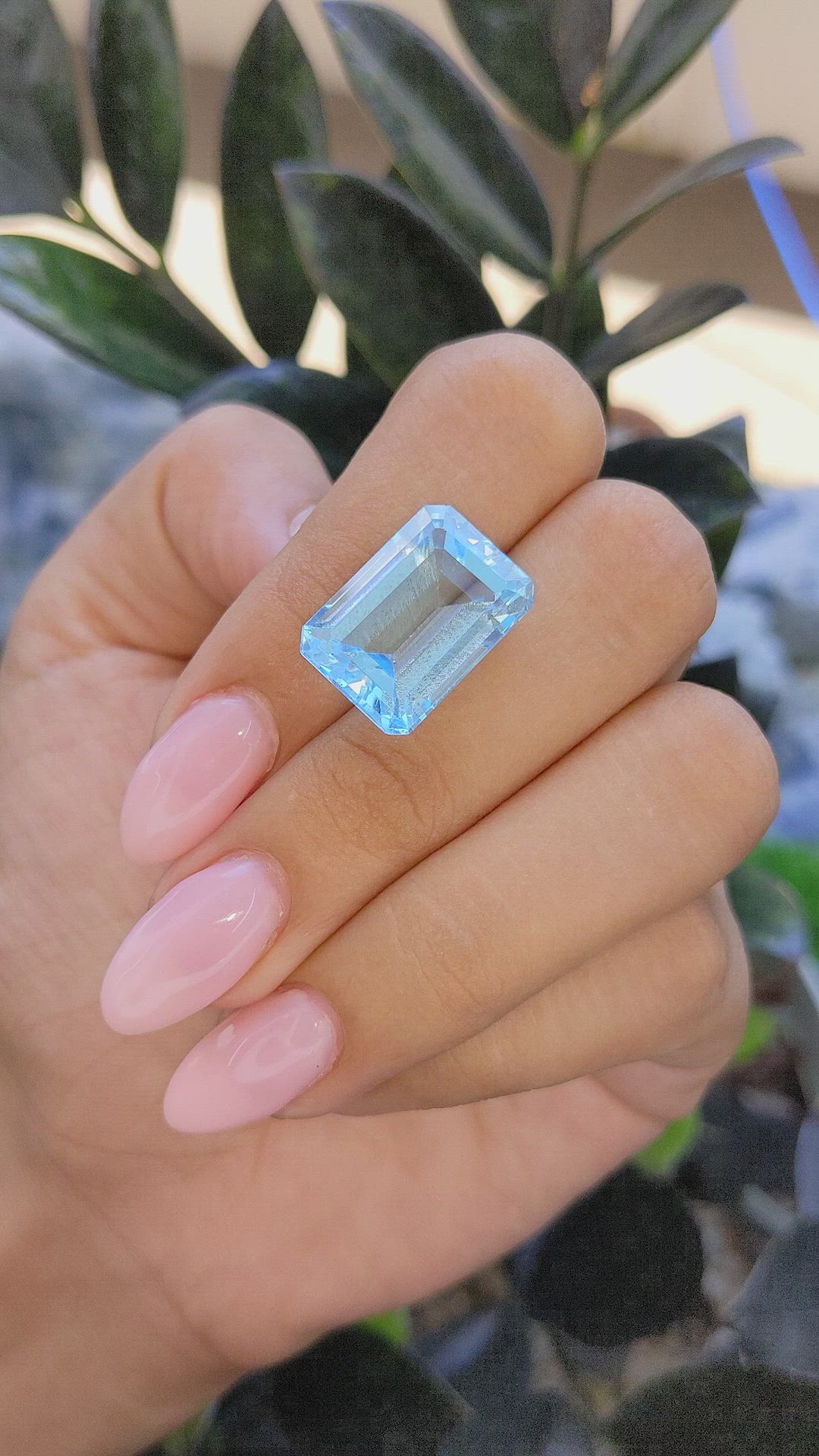 20.72 Ct. Topaz from Ceylon (Sri Lanka) Size Video