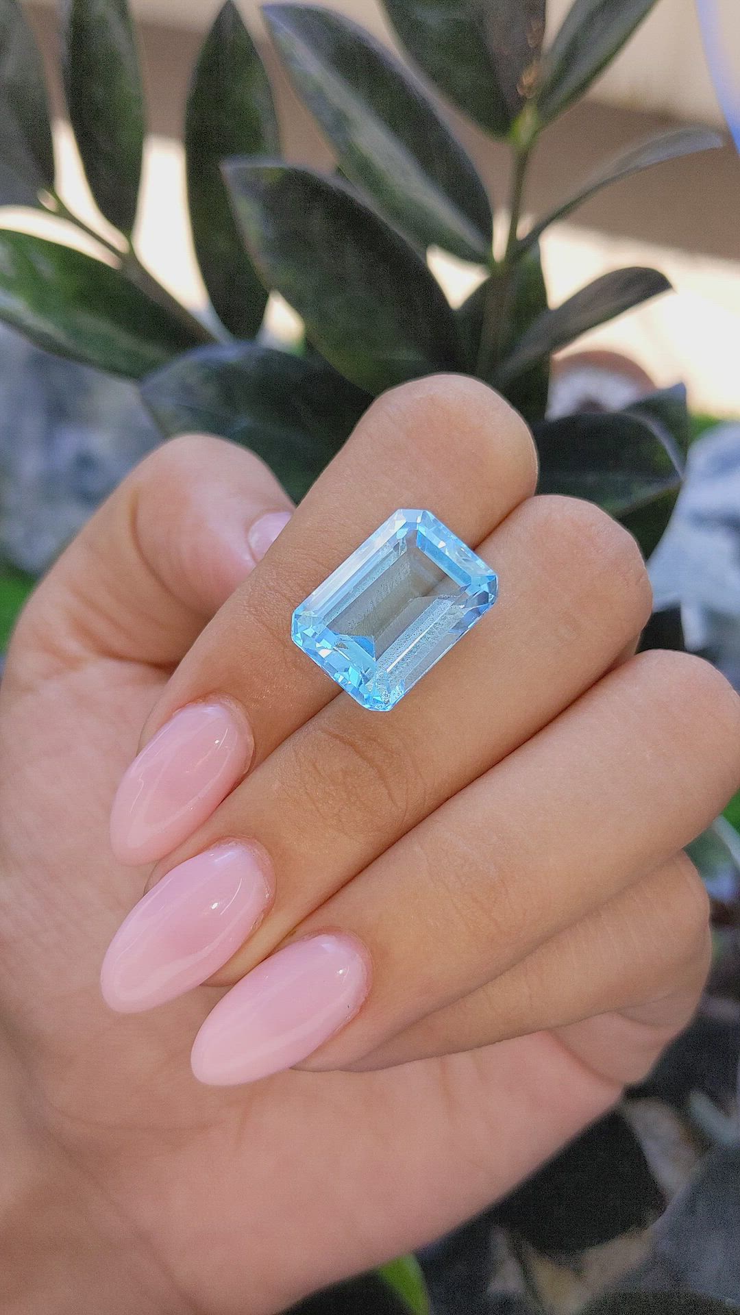 19.92 Ct. Topaz from Ceylon (Sri Lanka) Size Video