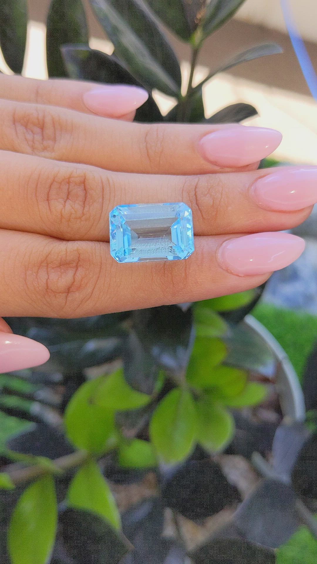 19.92 Ct. Topaz from Ceylon (Sri Lanka) Size Video