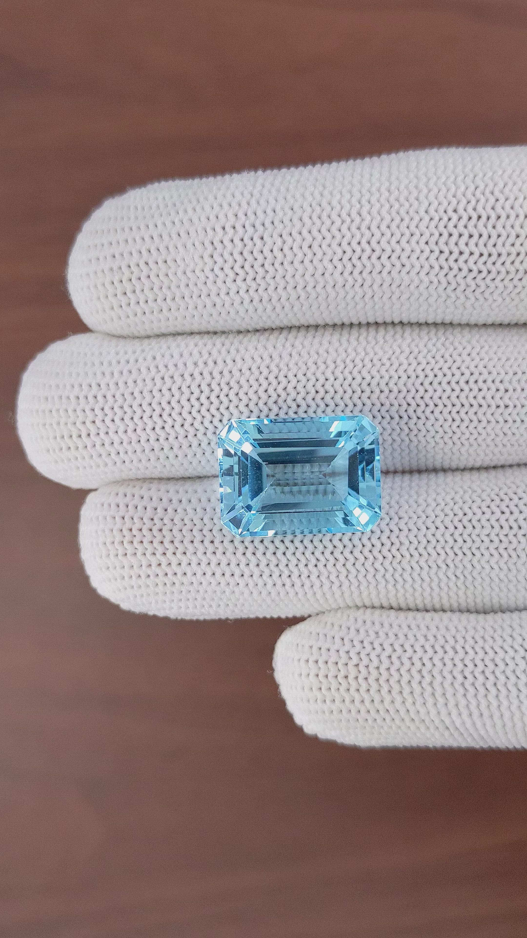 20.31 Ct. Topaz from Ceylon (Sri Lanka) Size Video