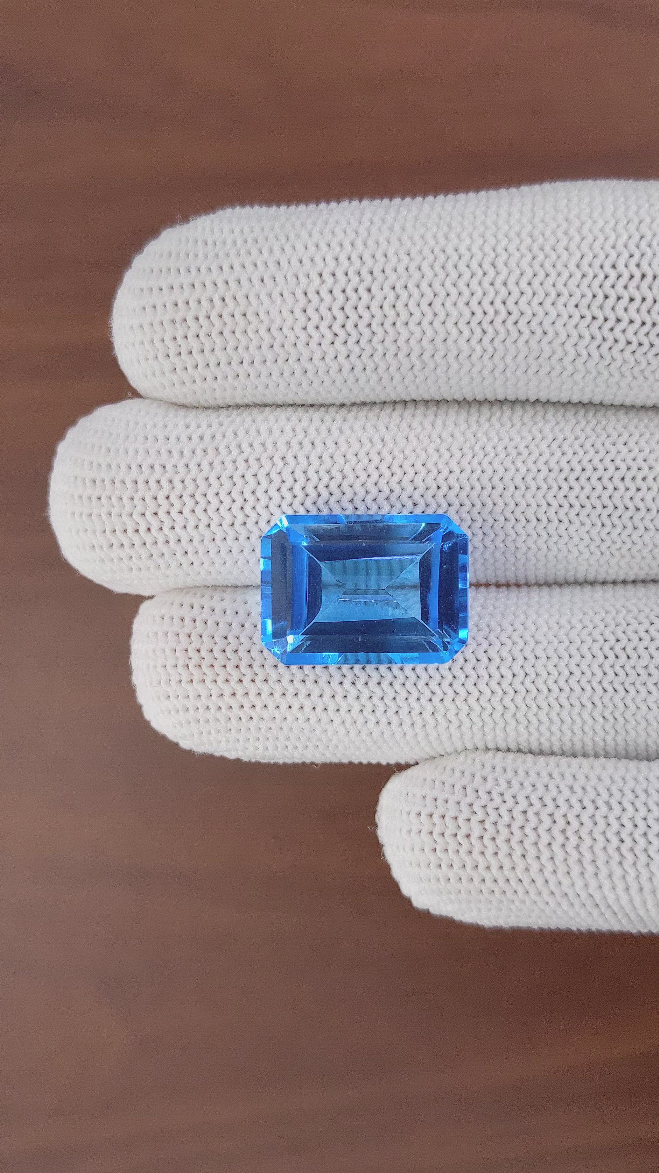18.89 Ct. Topaz from Ceylon (Sri Lanka) Size Video