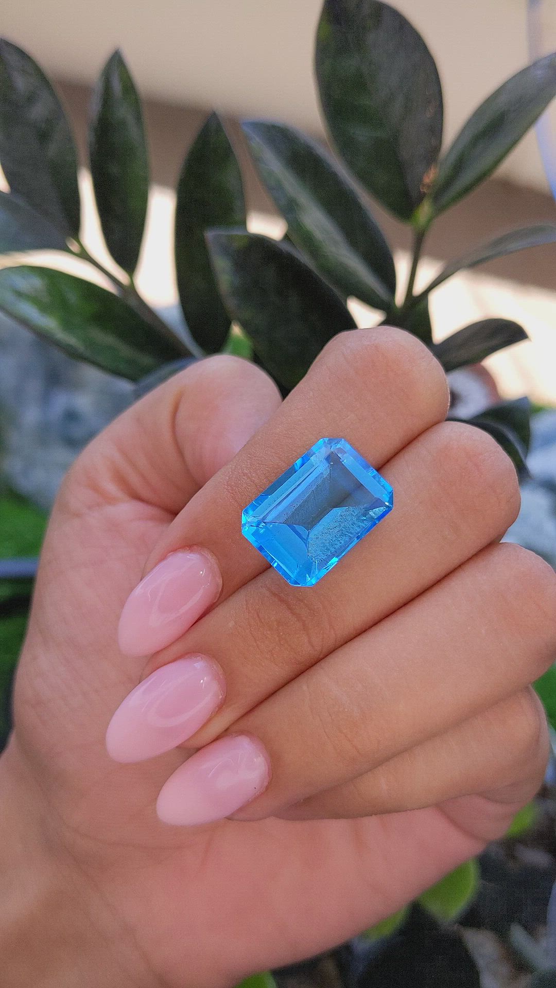 18.89 Ct. Topaz from Ceylon (Sri Lanka) Size Video