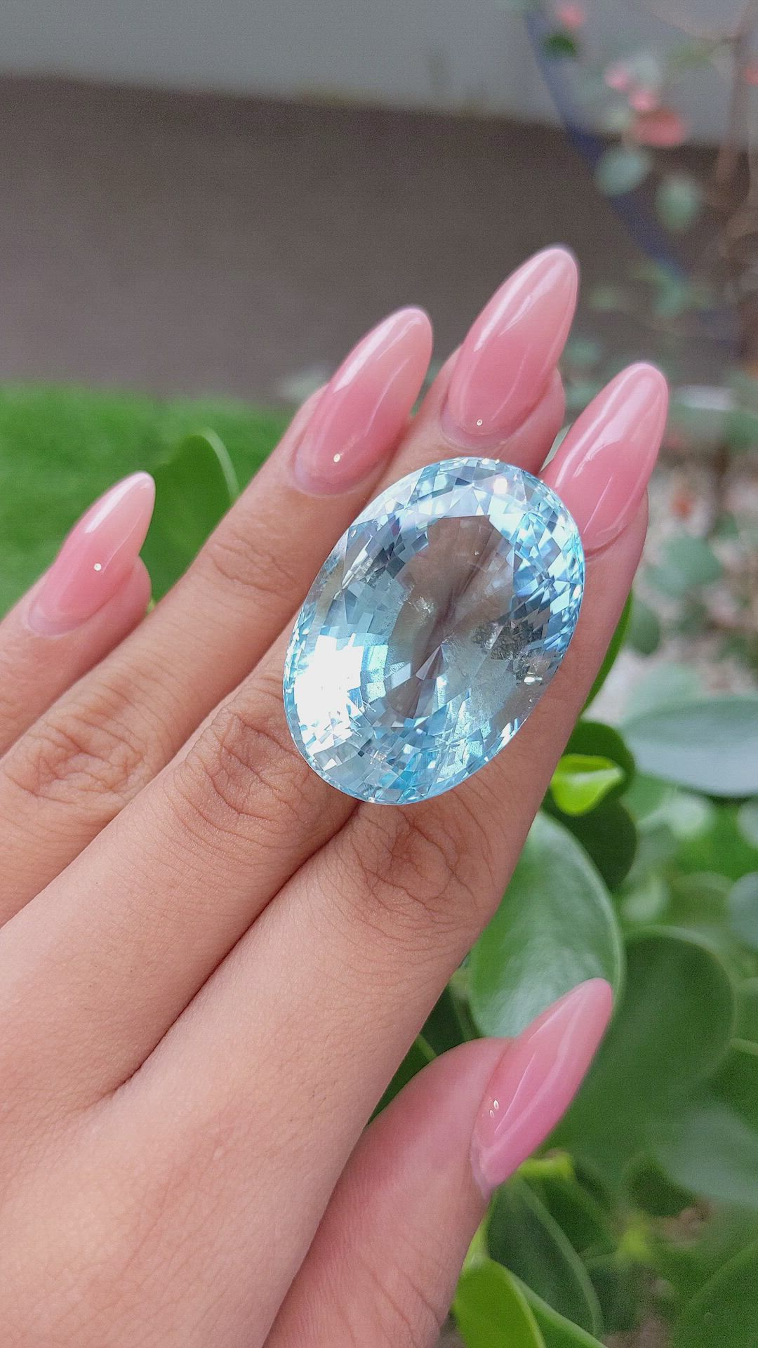 128.90 Ct. Topaz from Ceylon (Sri Lanka) Size Video