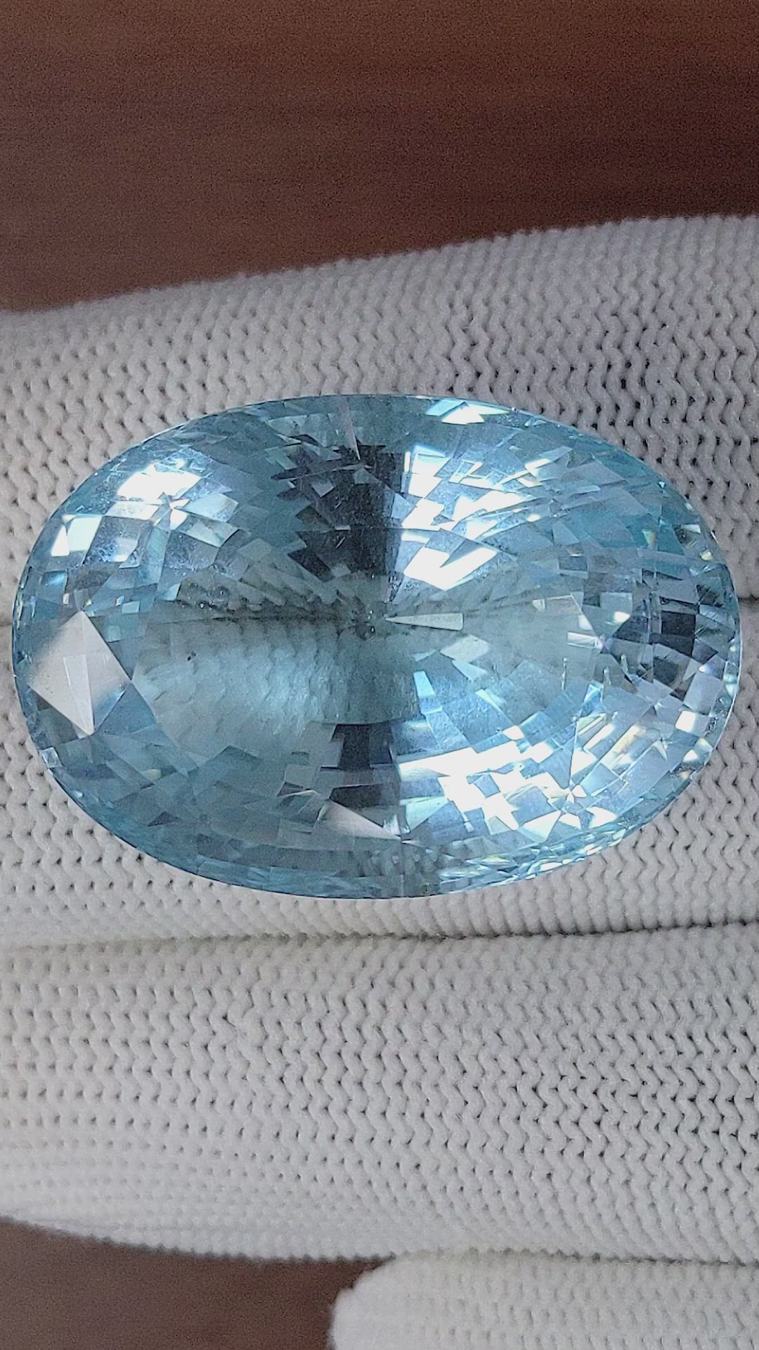 128.90 Ct. Topaz from Ceylon (Sri Lanka) Size Video