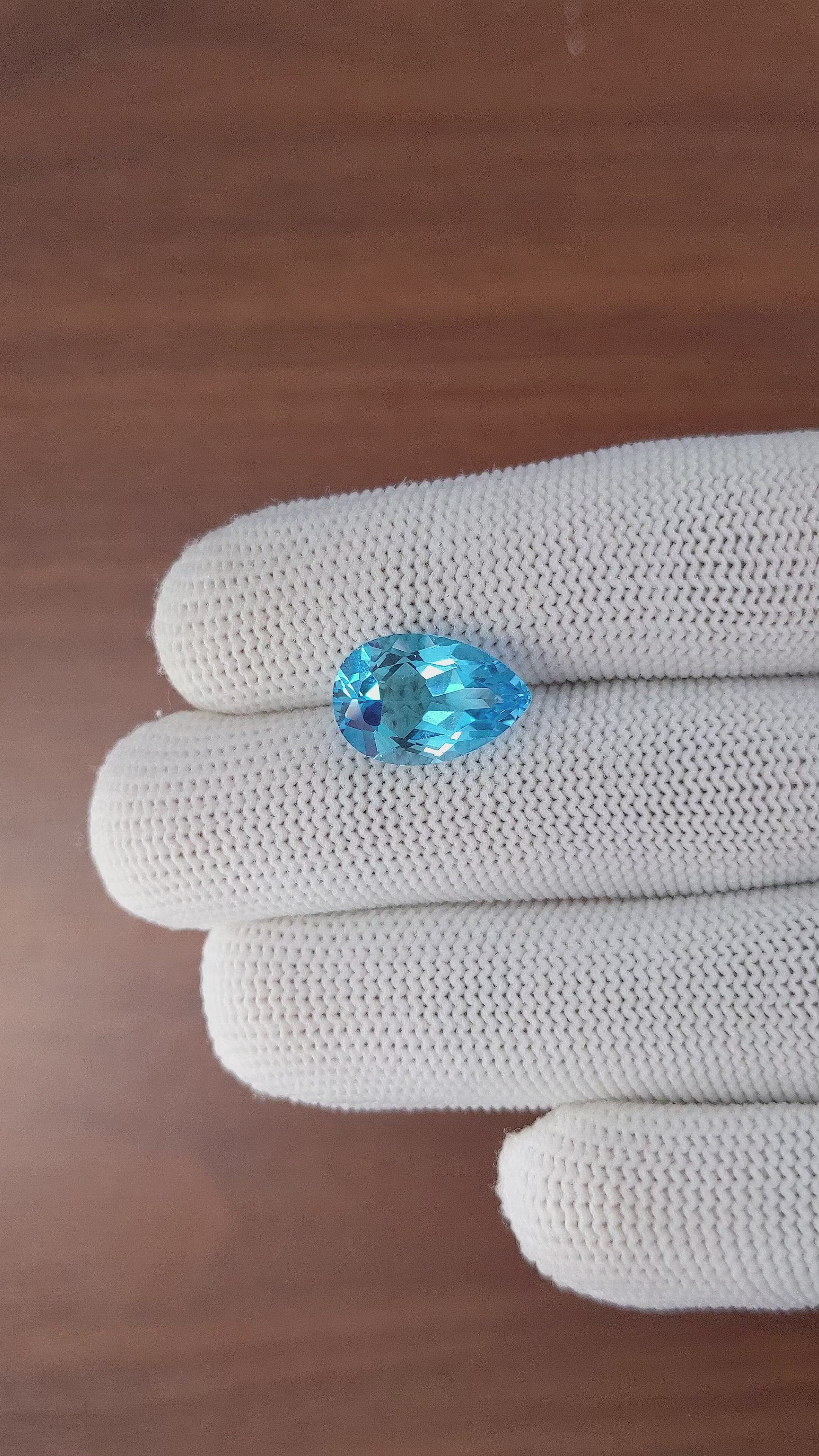 6.83 Ct. Topaz from Ceylon (Sri Lanka) Size Video