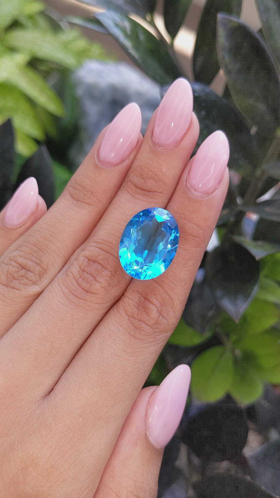 20.74 Ct. Topaz from Ceylon (Sri Lanka) Size Video