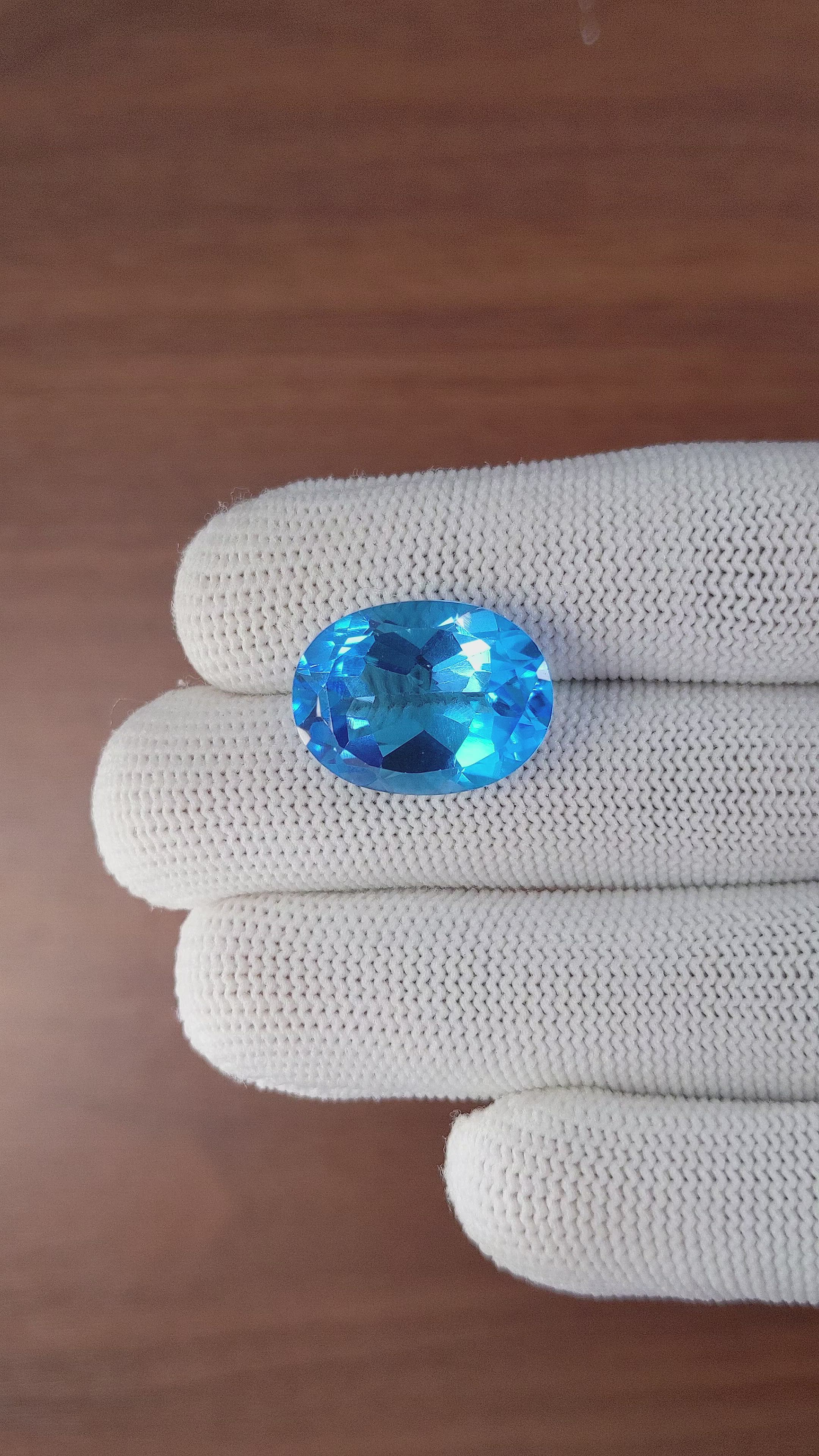 20.75 Ct. Topaz from Ceylon (Sri Lanka) Size Video
