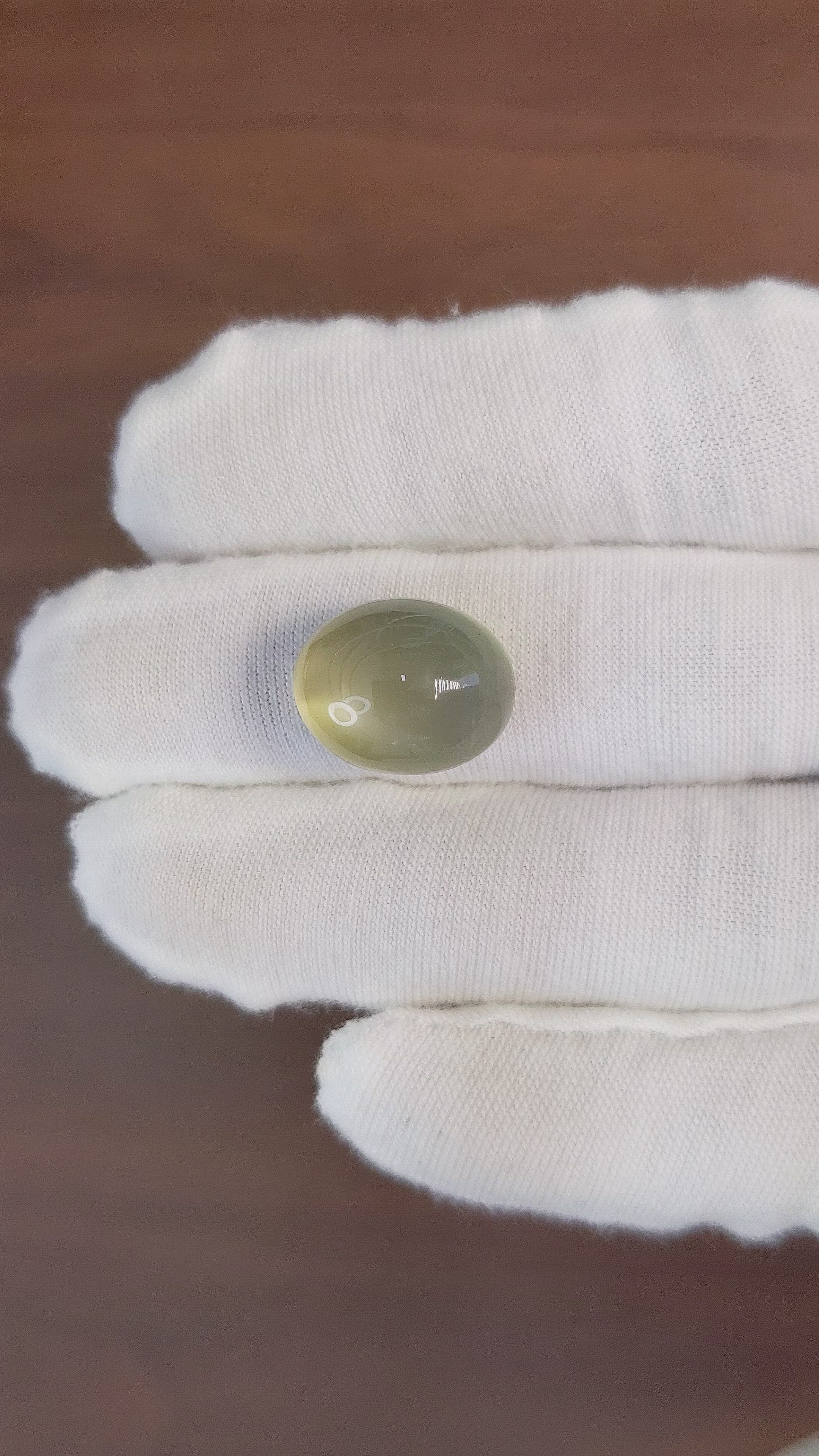 16.64 Ct. Cabochon Moonstone from Ceylon (Sri Lanka) Size Video
