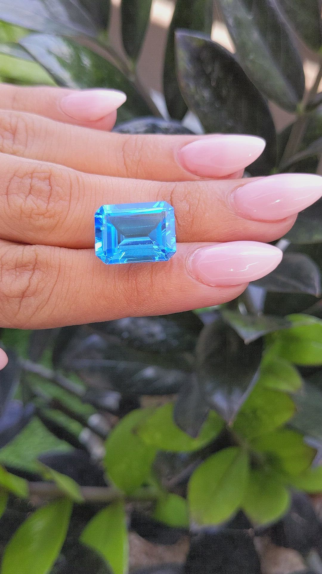 13.87 Ct. Topaz from Ceylon (Sri Lanka) Size Video