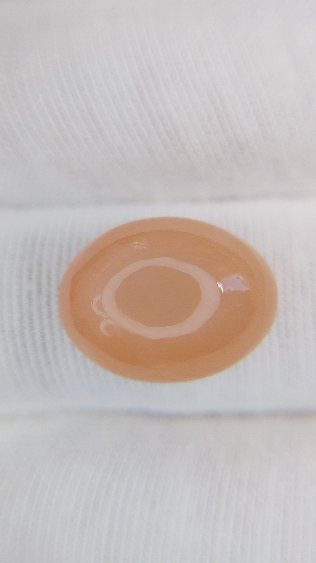 15.50 Ct. Cabochon Moonstone from Ceylon (Sri Lanka) Size Video