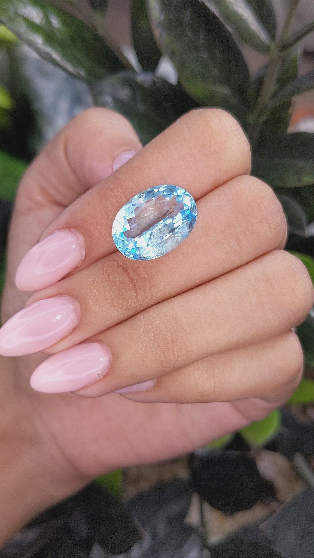 15.26 Ct. Topaz from Ceylon (Sri Lanka) Size Video