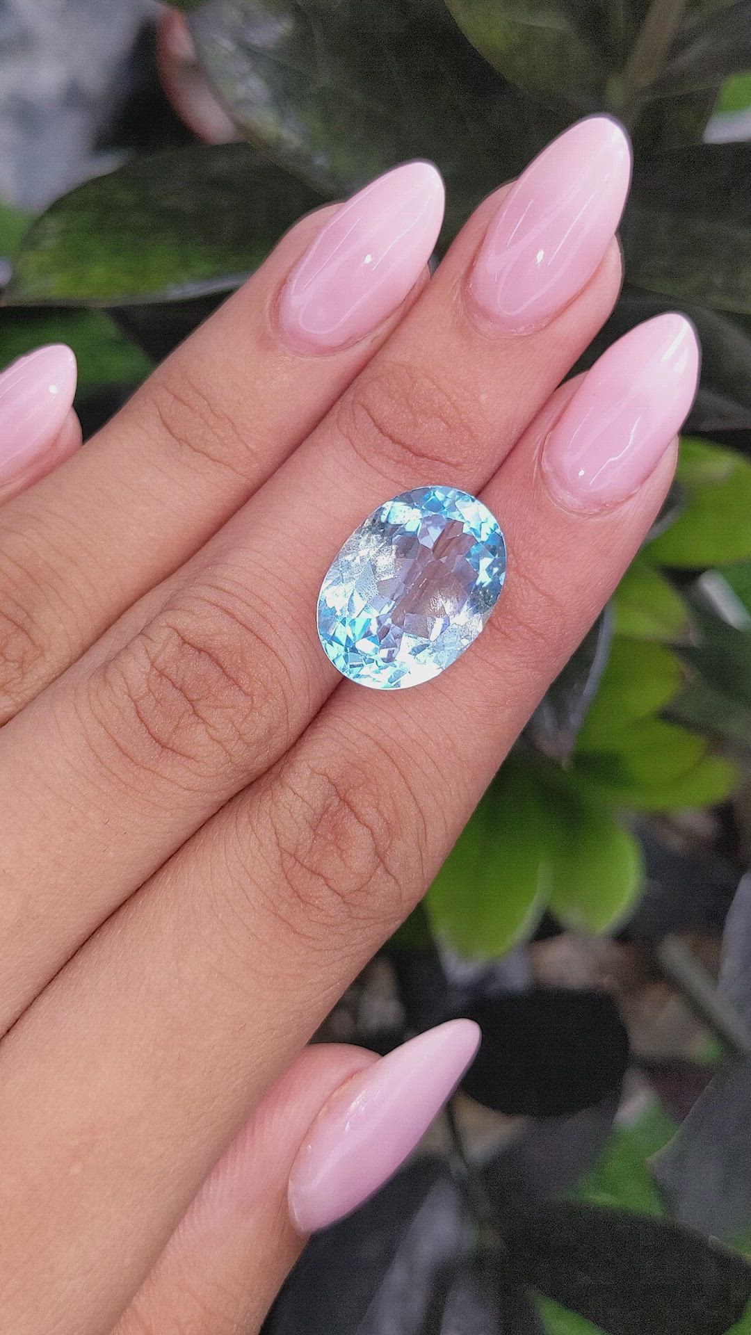 15.26 Ct. Topaz from Ceylon (Sri Lanka) Size Video