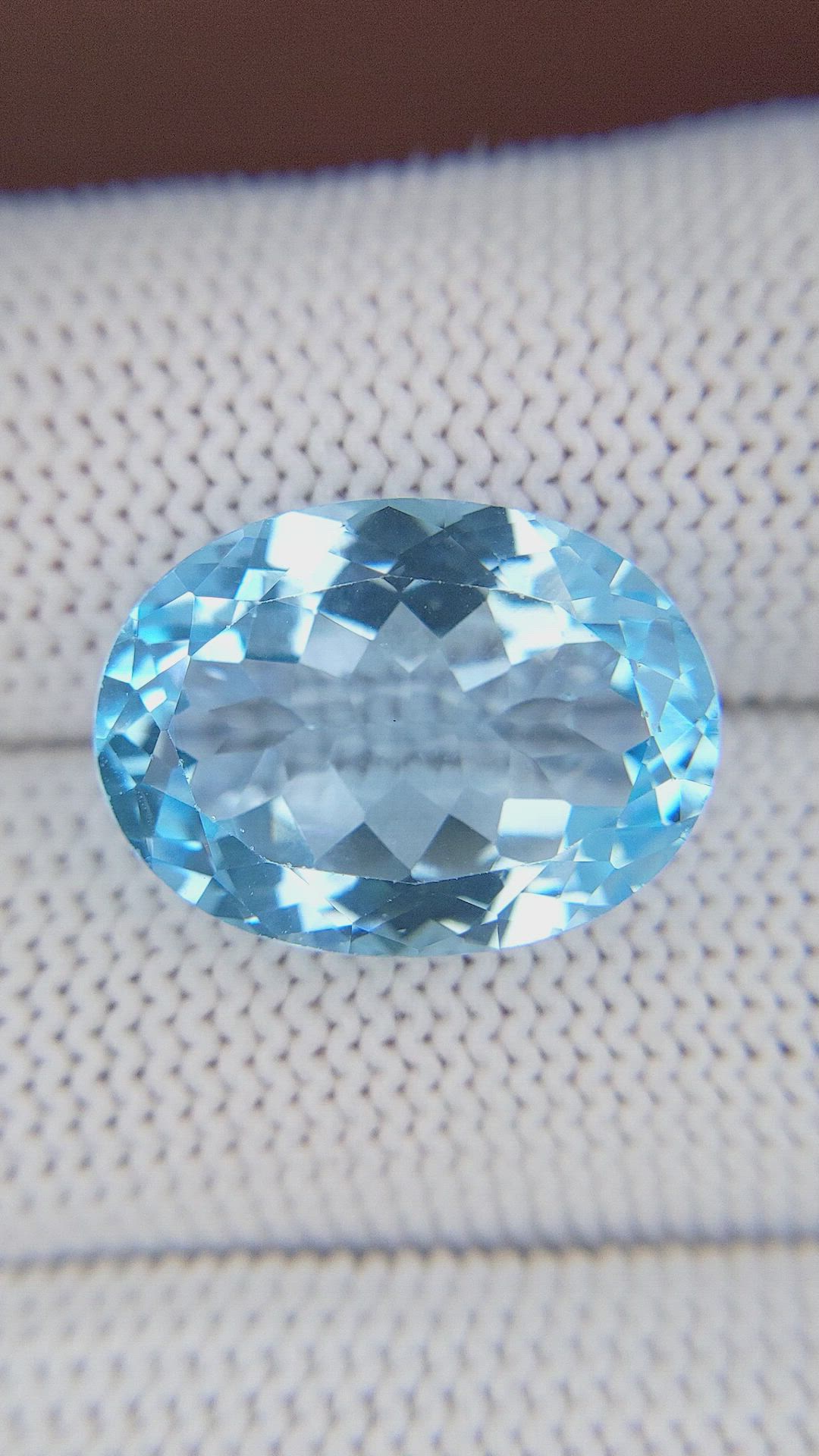 15.26 Ct. Topaz from Ceylon (Sri Lanka) Size Video