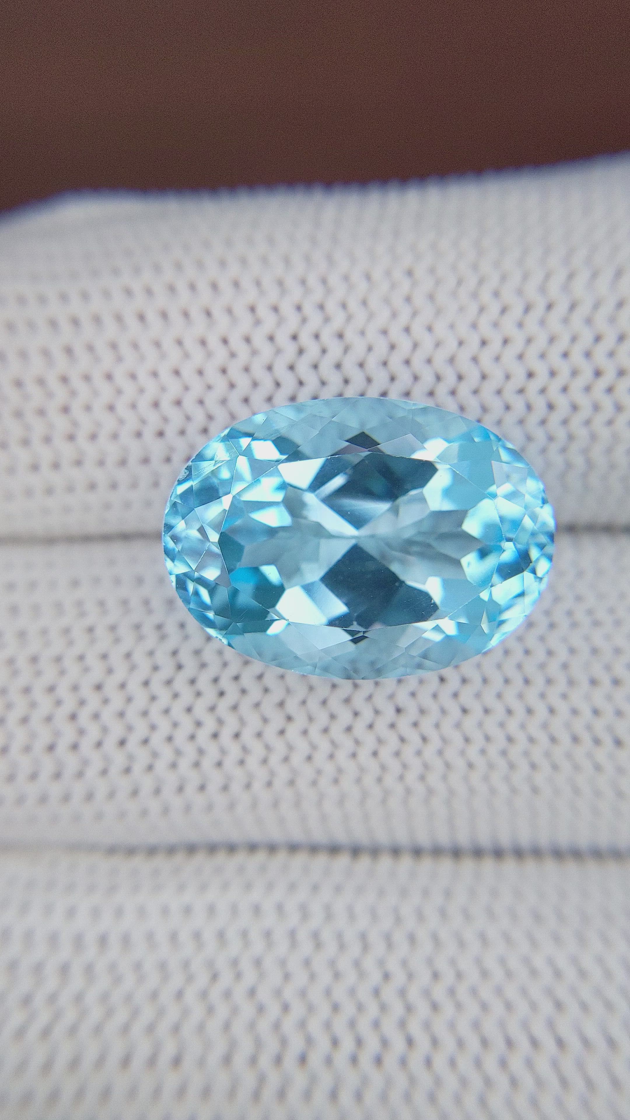16.57 Ct. Topaz from Ceylon (Sri Lanka) Size Video