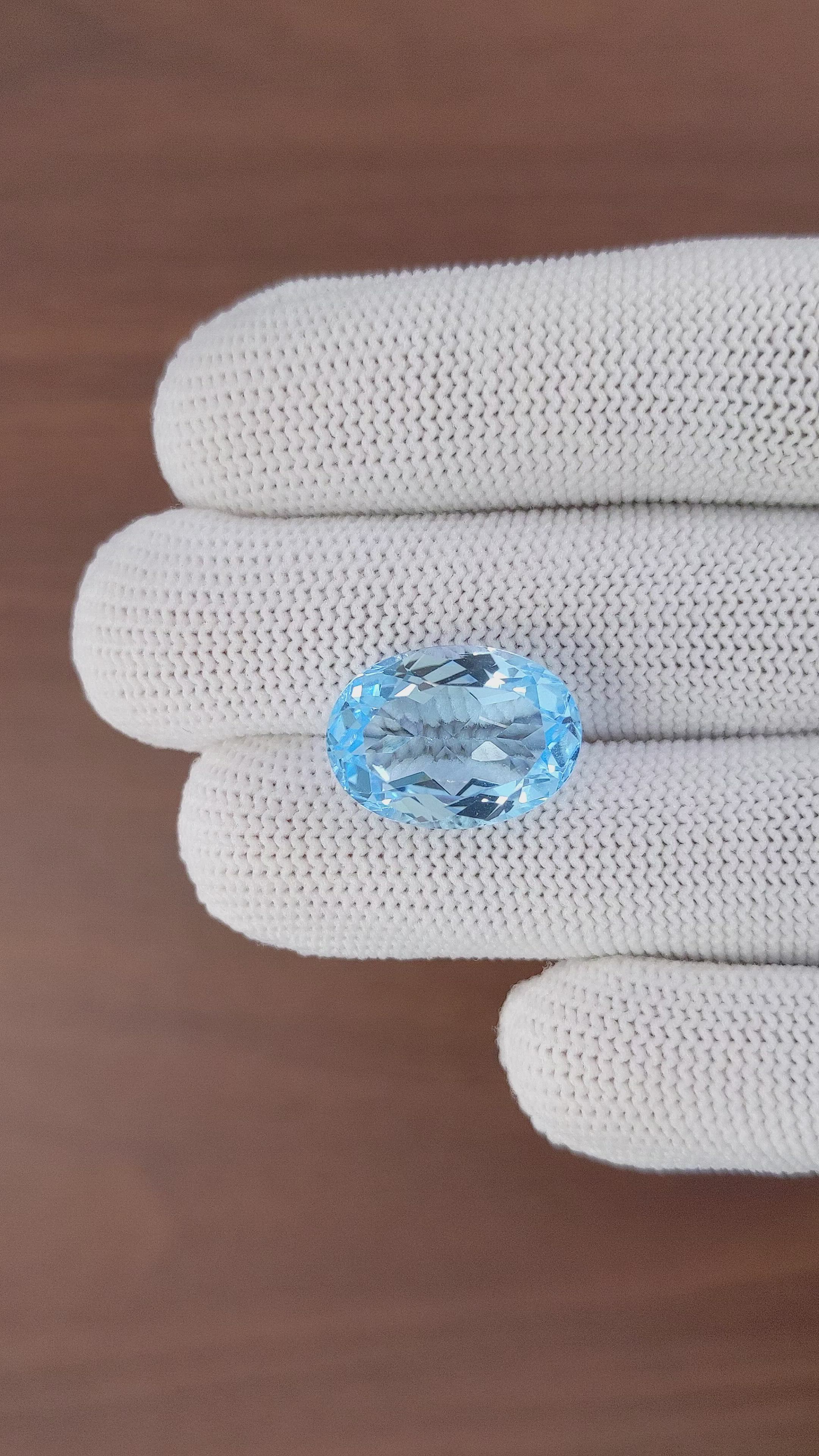 15.82 Ct. Topaz from Ceylon (Sri Lanka) Size Video