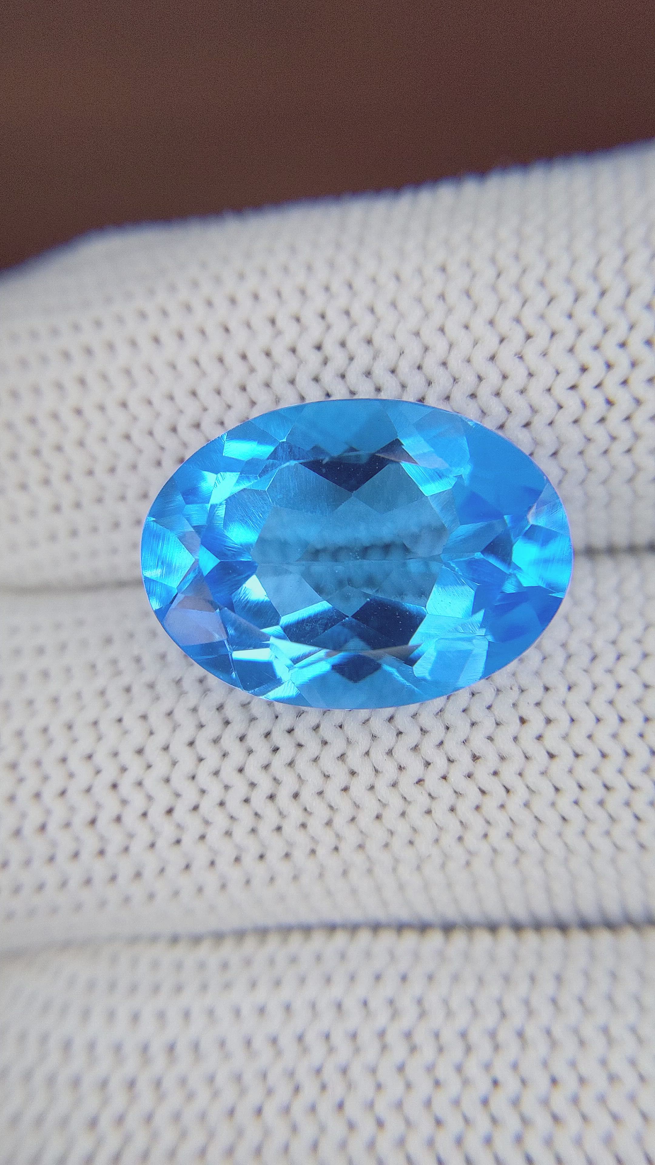 14.05 Ct. Topaz from Ceylon (Sri Lanka) Size Video
