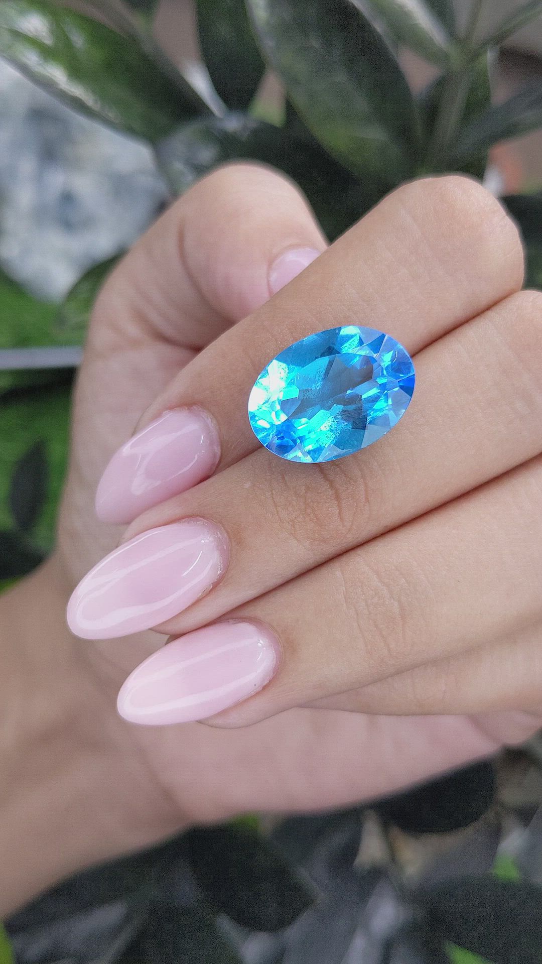 14.53 Ct. Topaz from Ceylon (Sri Lanka) Size Video