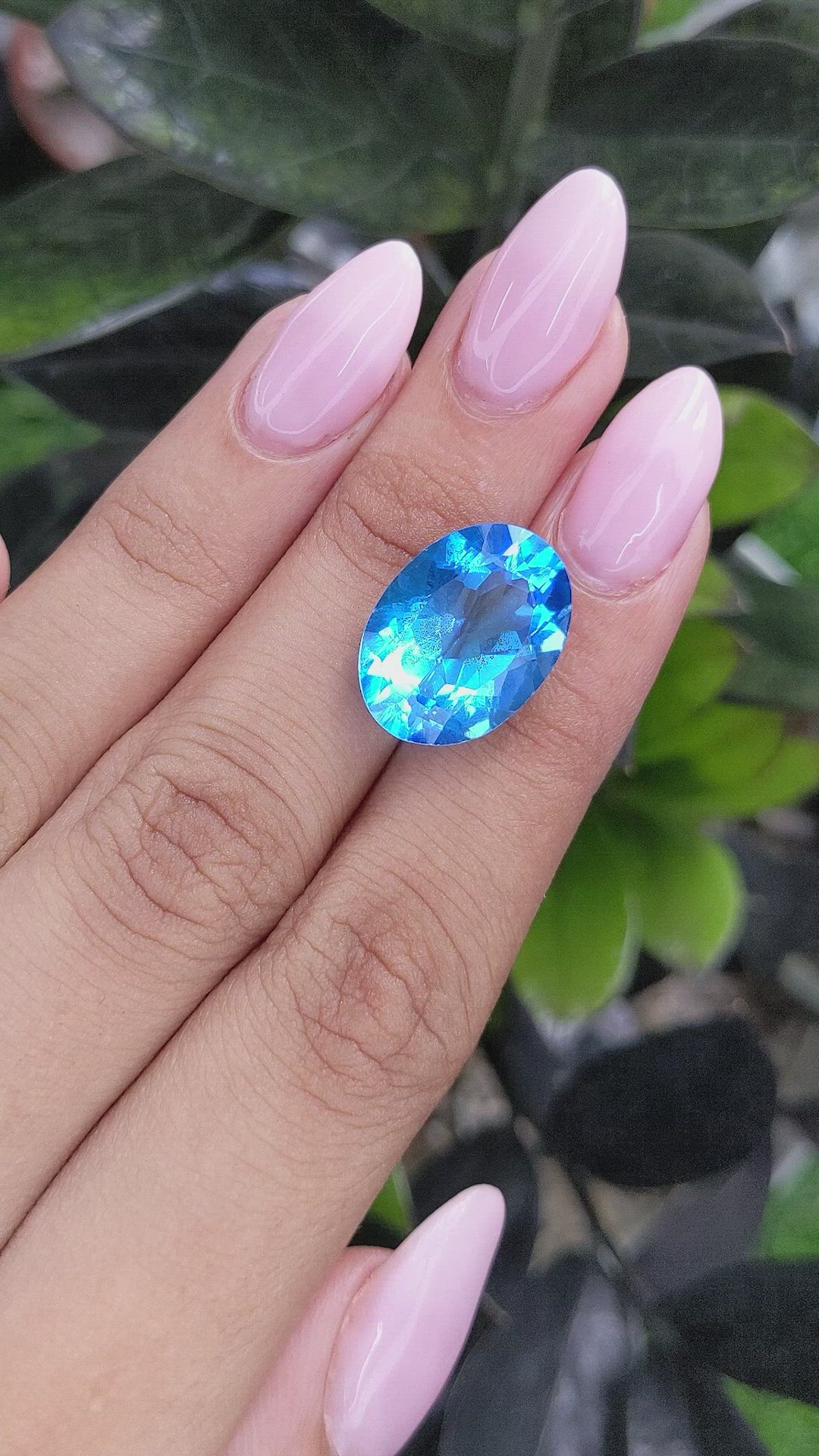 14.53 Ct. Topaz from Ceylon (Sri Lanka) Size Video