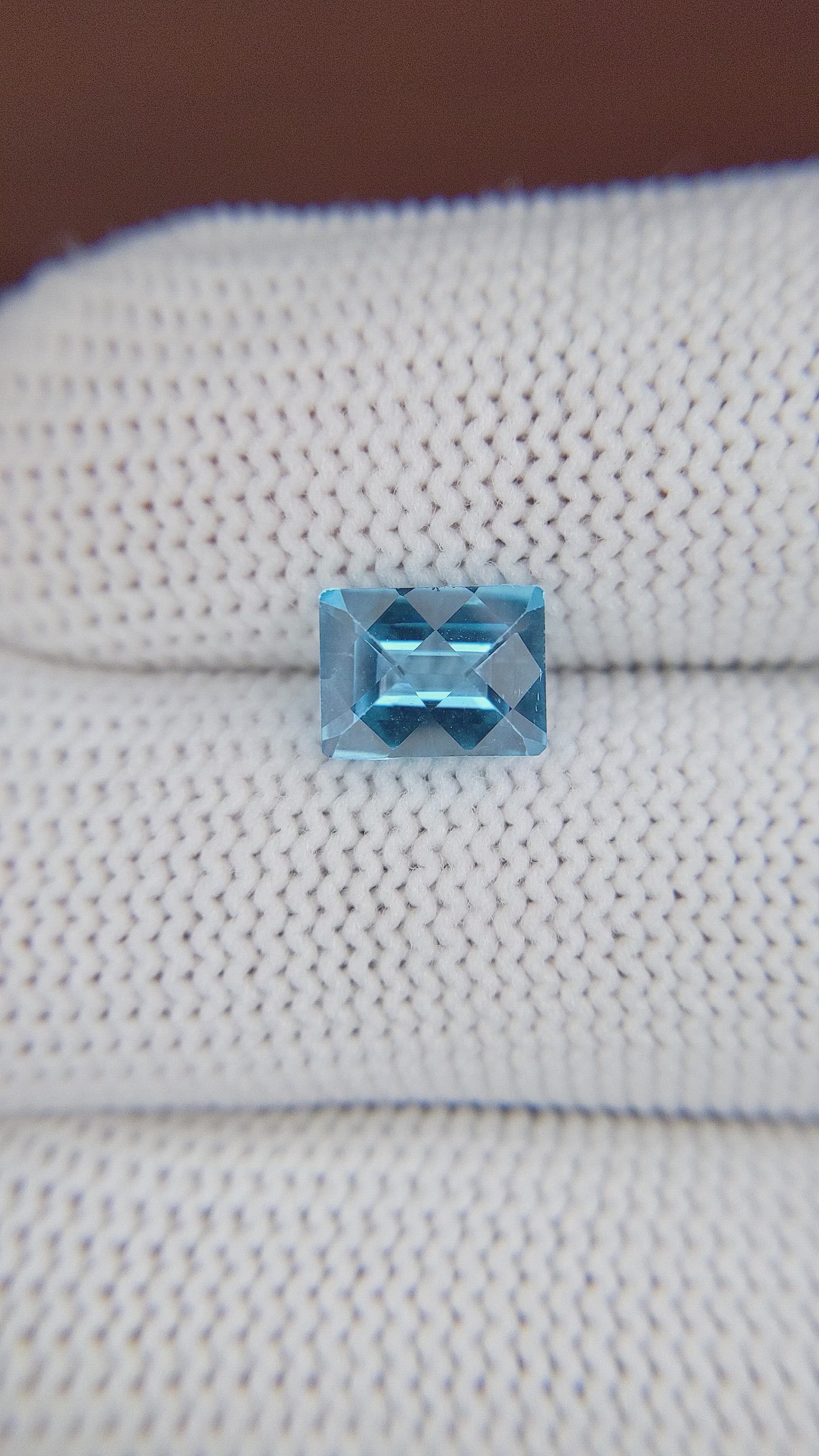 1.85 Ct. Topaz from Ceylon (Sri Lanka) Size Video