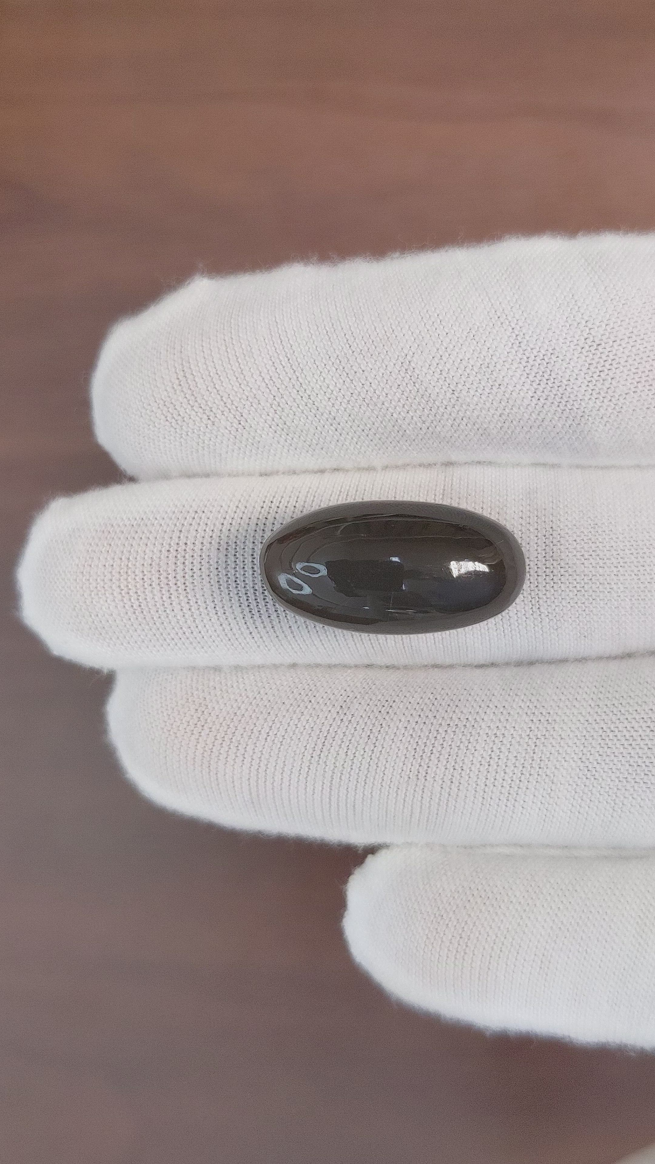 21.93 Ct. Cabochon Moonstone from Ceylon (Sri Lanka) Size Video