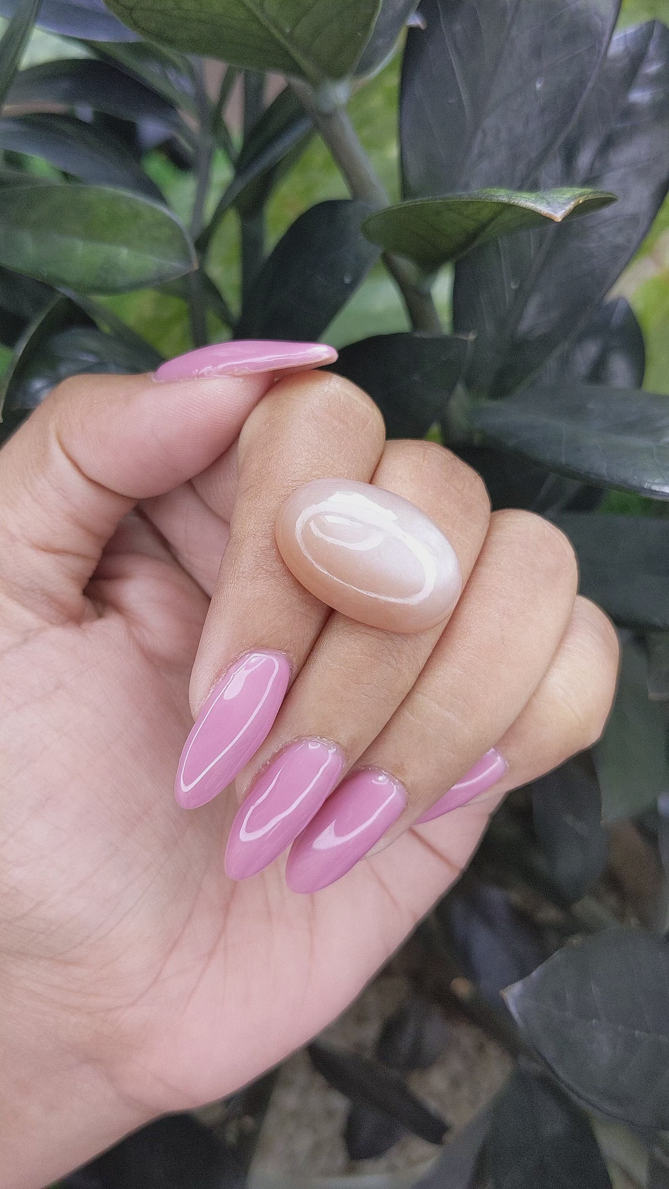 21.05 Ct. Cabochon Moonstone from Ceylon (Sri Lanka) Size Video