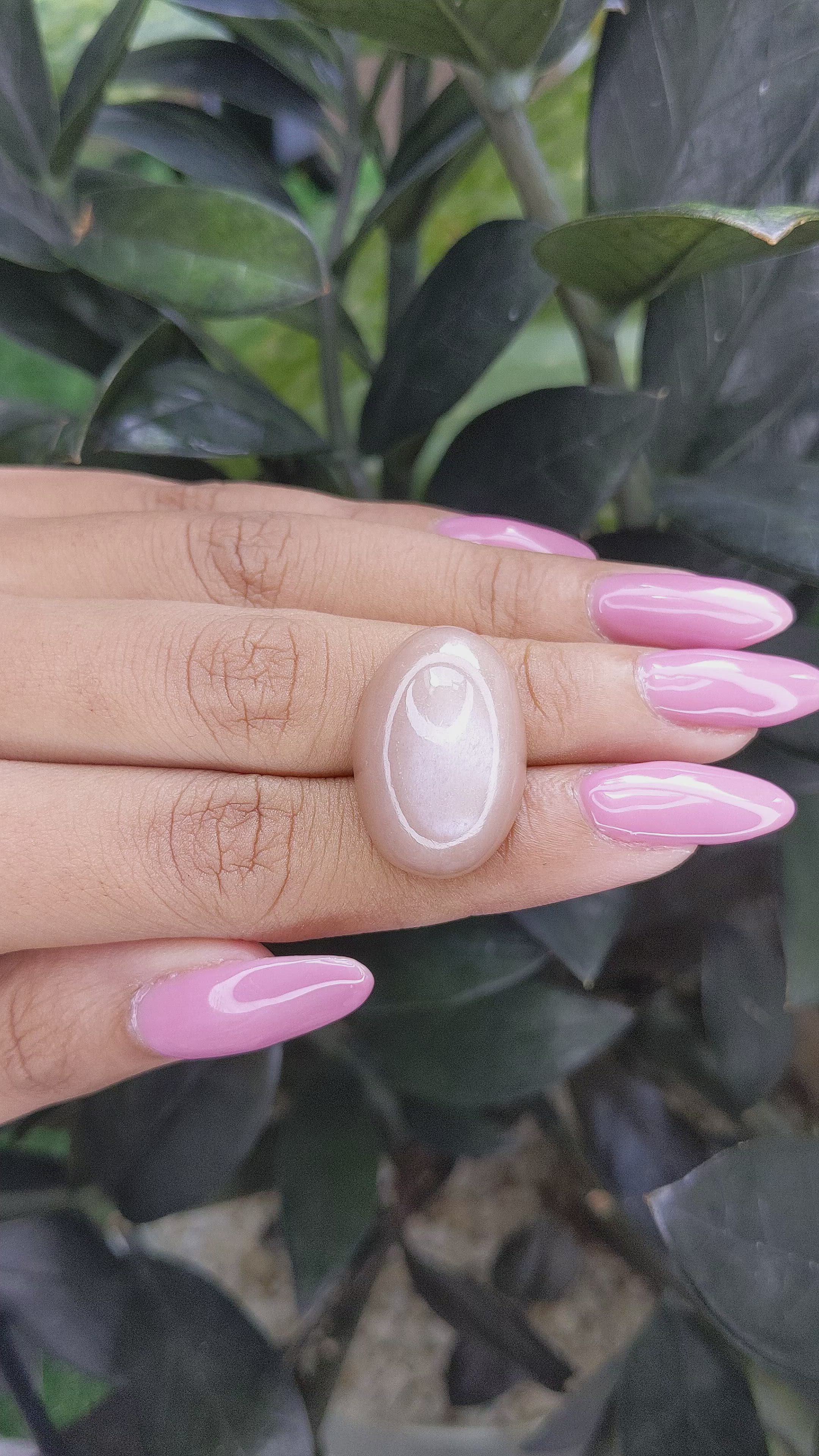 21.05 Ct. Cabochon Moonstone from Ceylon (Sri Lanka) Size Video