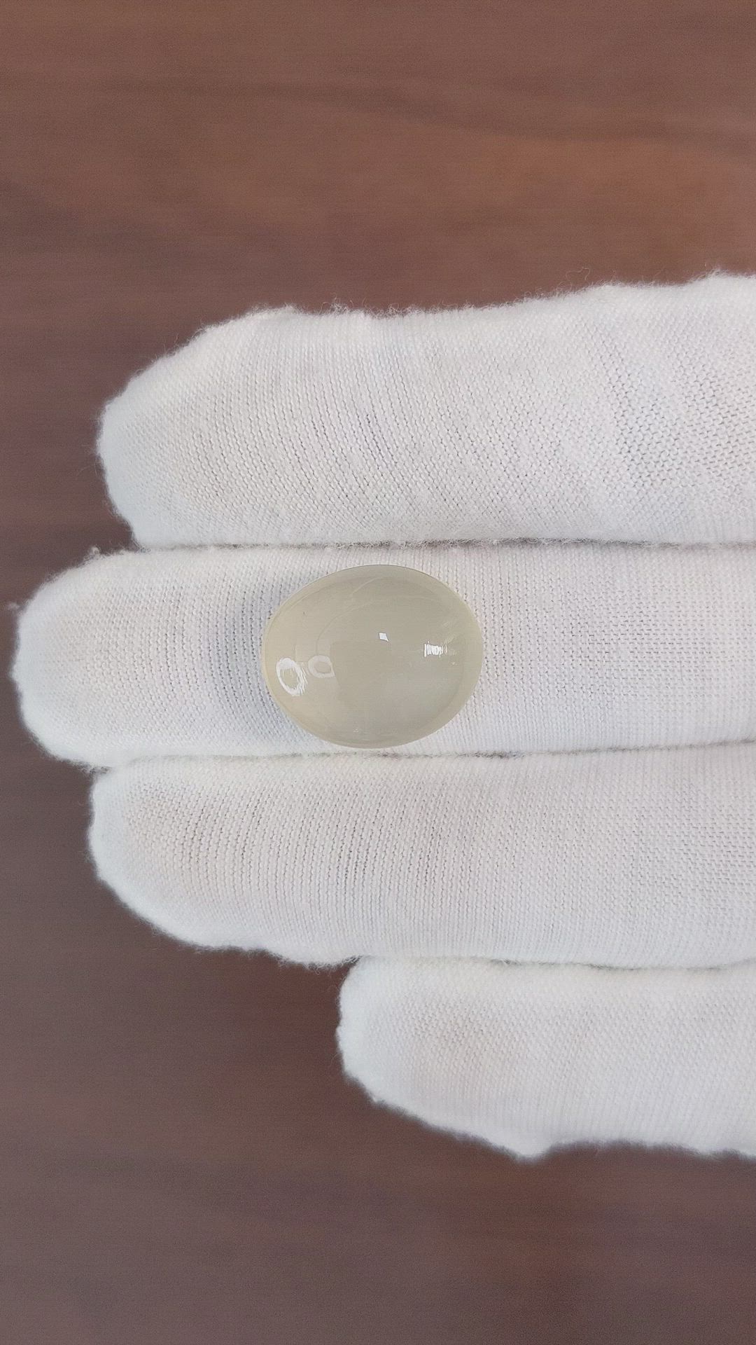 14.20 Ct. Cabochon Moonstone from Ceylon (Sri Lanka) Size Video