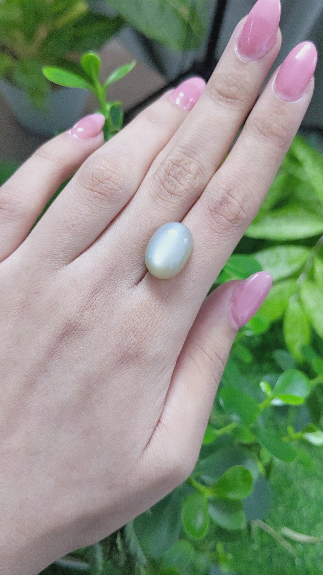 15.68 Ct. Cabochon Moonstone from Ceylon (Sri Lanka) Size Video