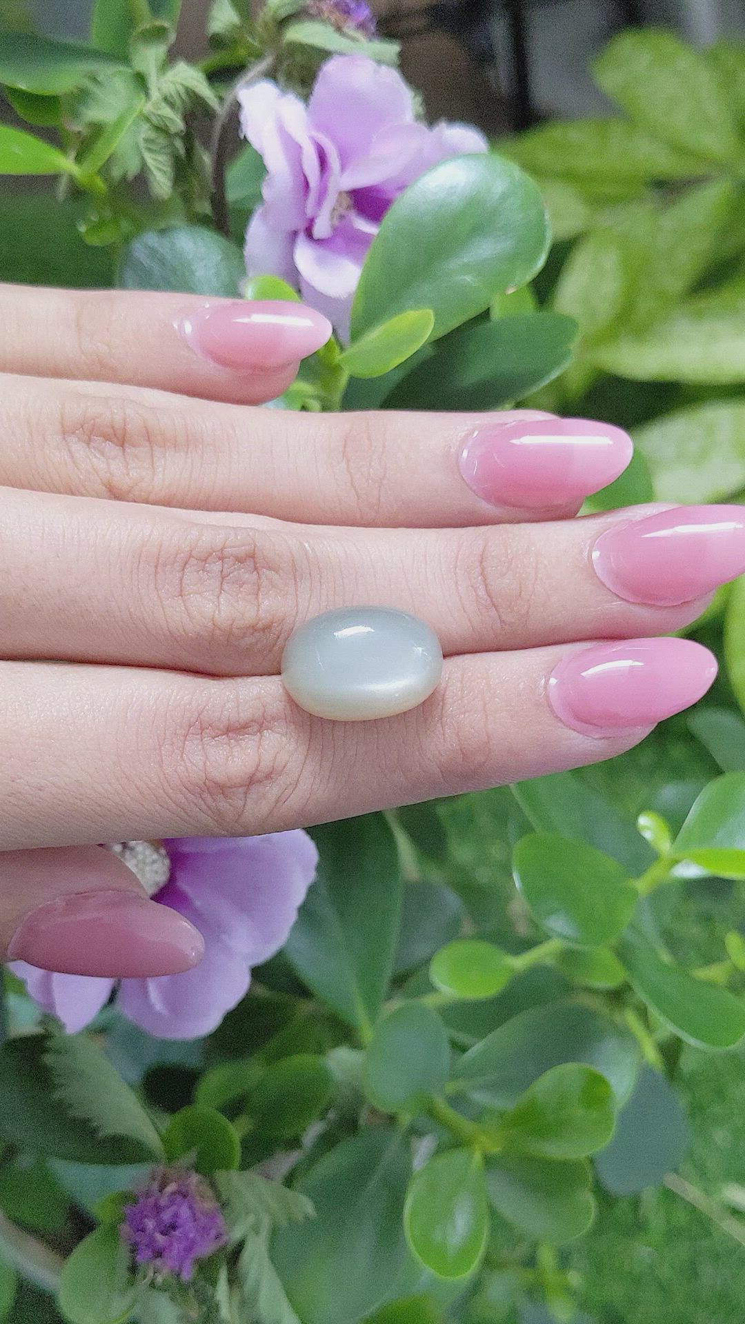 15.68 Ct. Cabochon Moonstone from Ceylon (Sri Lanka) Size Video