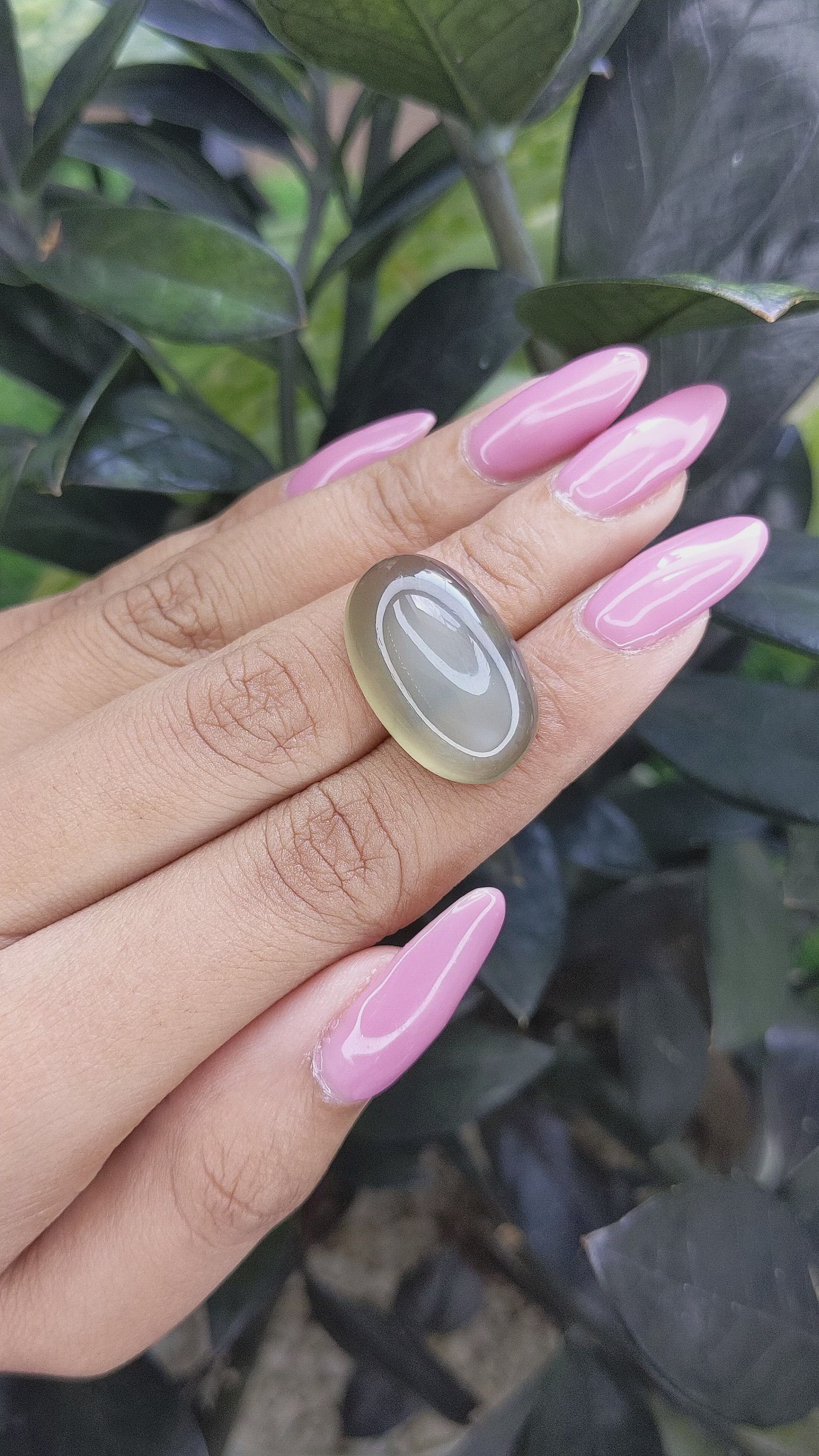 21.17 Ct. Cabochon Moonstone from Ceylon (Sri Lanka) Size Video