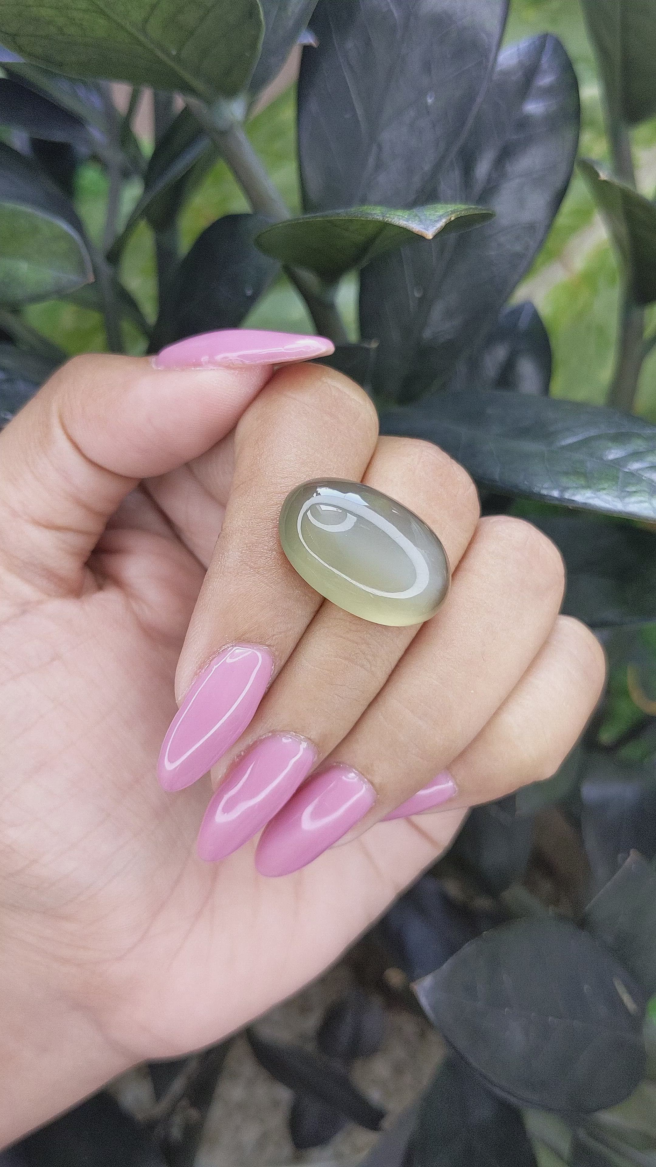 21.17 Ct. Cabochon Moonstone from Ceylon (Sri Lanka) Size Video