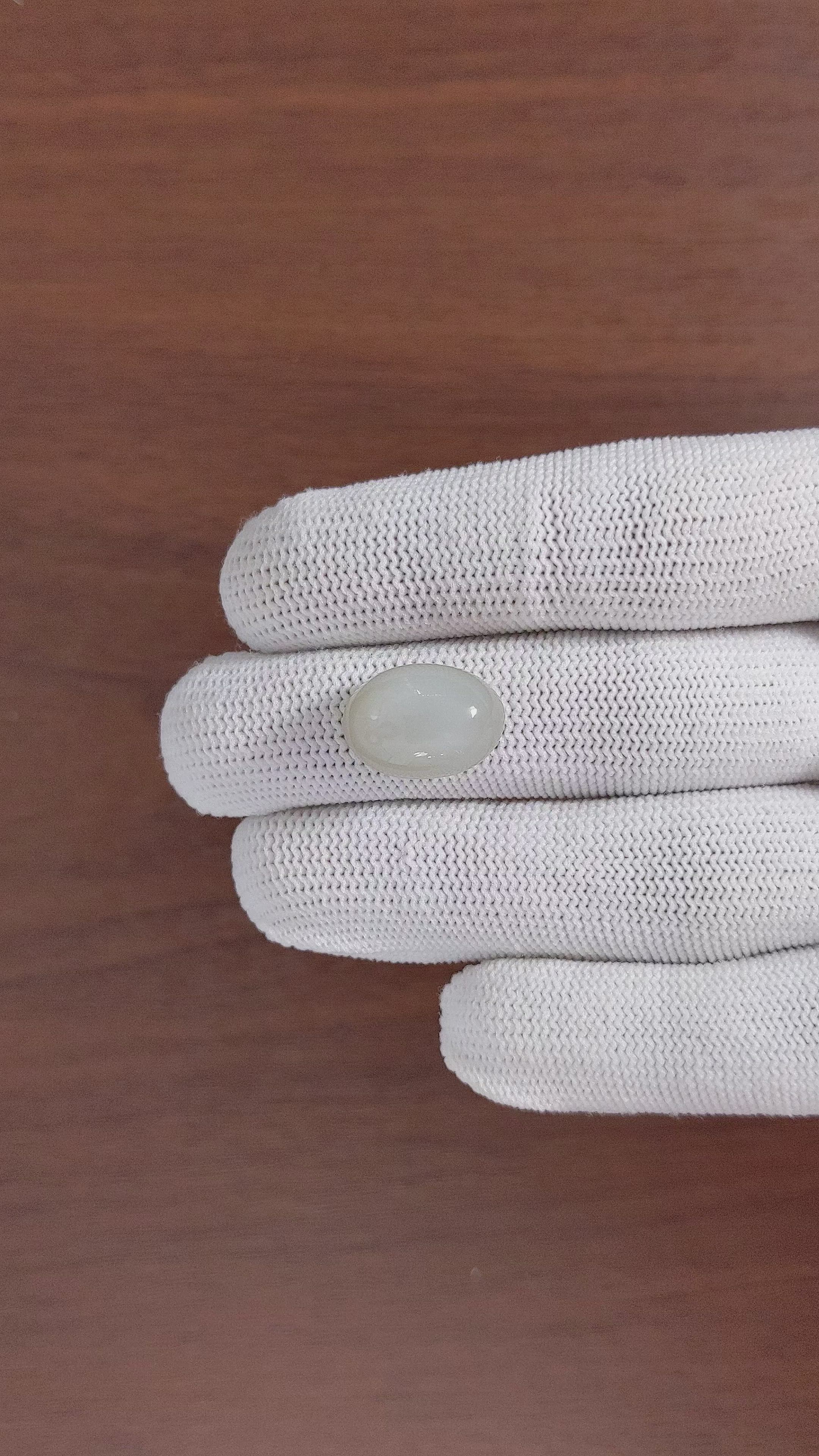 11.34 Ct. Cabochon Moonstone from Ceylon (Sri Lanka) Size Video