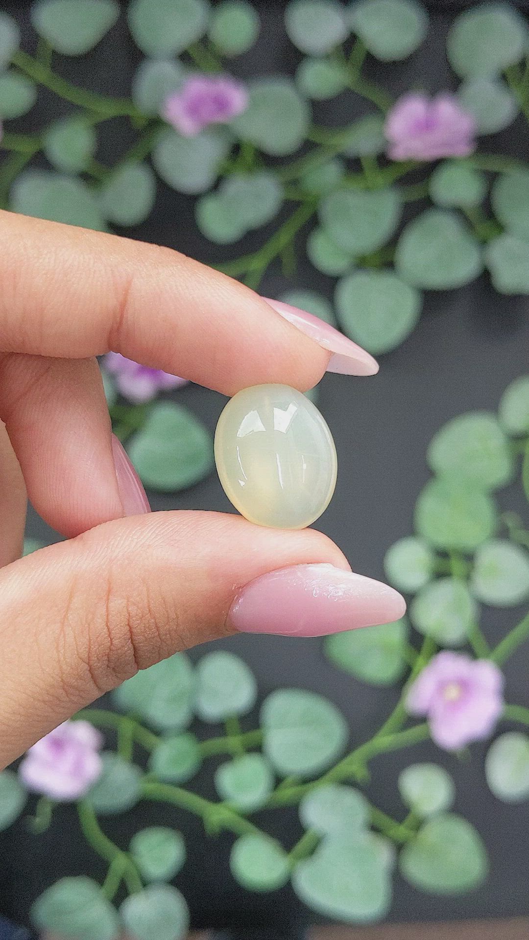 15.81 Ct. Cabochon Moonstone from Ceylon (Sri Lanka) Size Video
