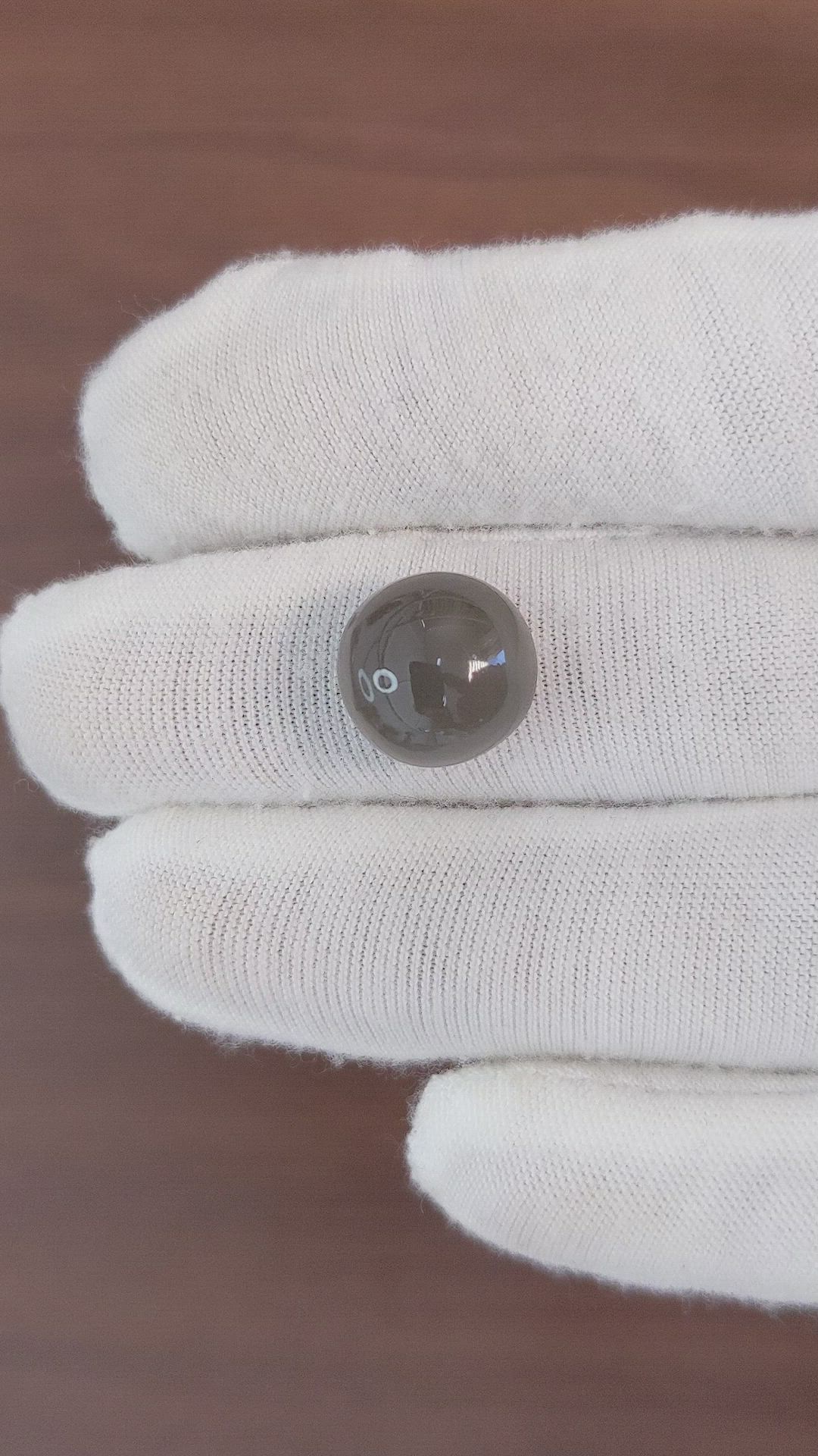 8.50 Ct. Cabochon Moonstone from Ceylon (Sri Lanka) Size Video