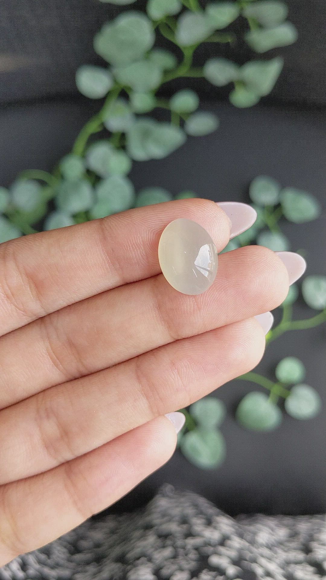 8.66 Ct. Cabochon Moonstone from Ceylon (Sri Lanka) Size Video