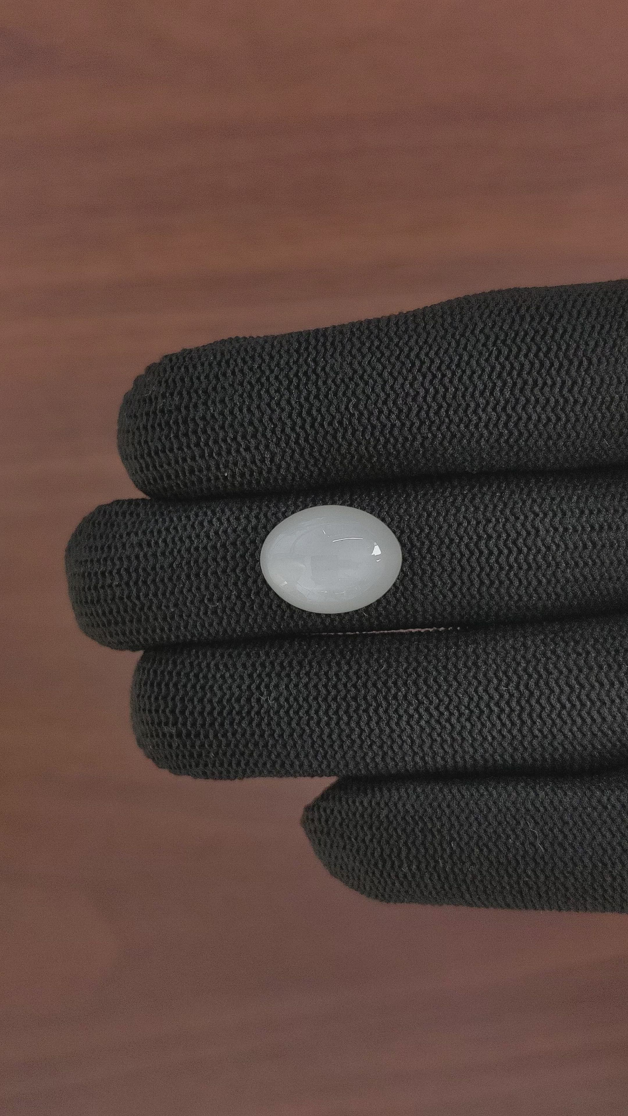 9.44 Ct. Cabochon Moonstone from Ceylon (Sri Lanka) Size Video