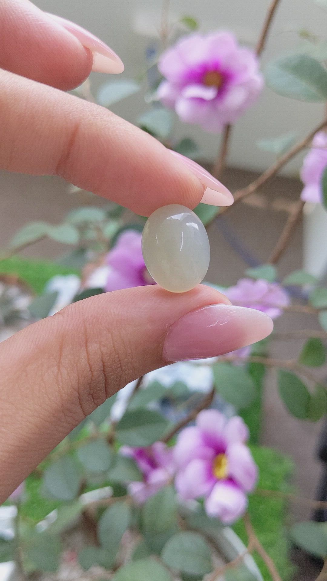 9.85 Ct. Cabochon Moonstone from Ceylon (Sri Lanka) Size Video