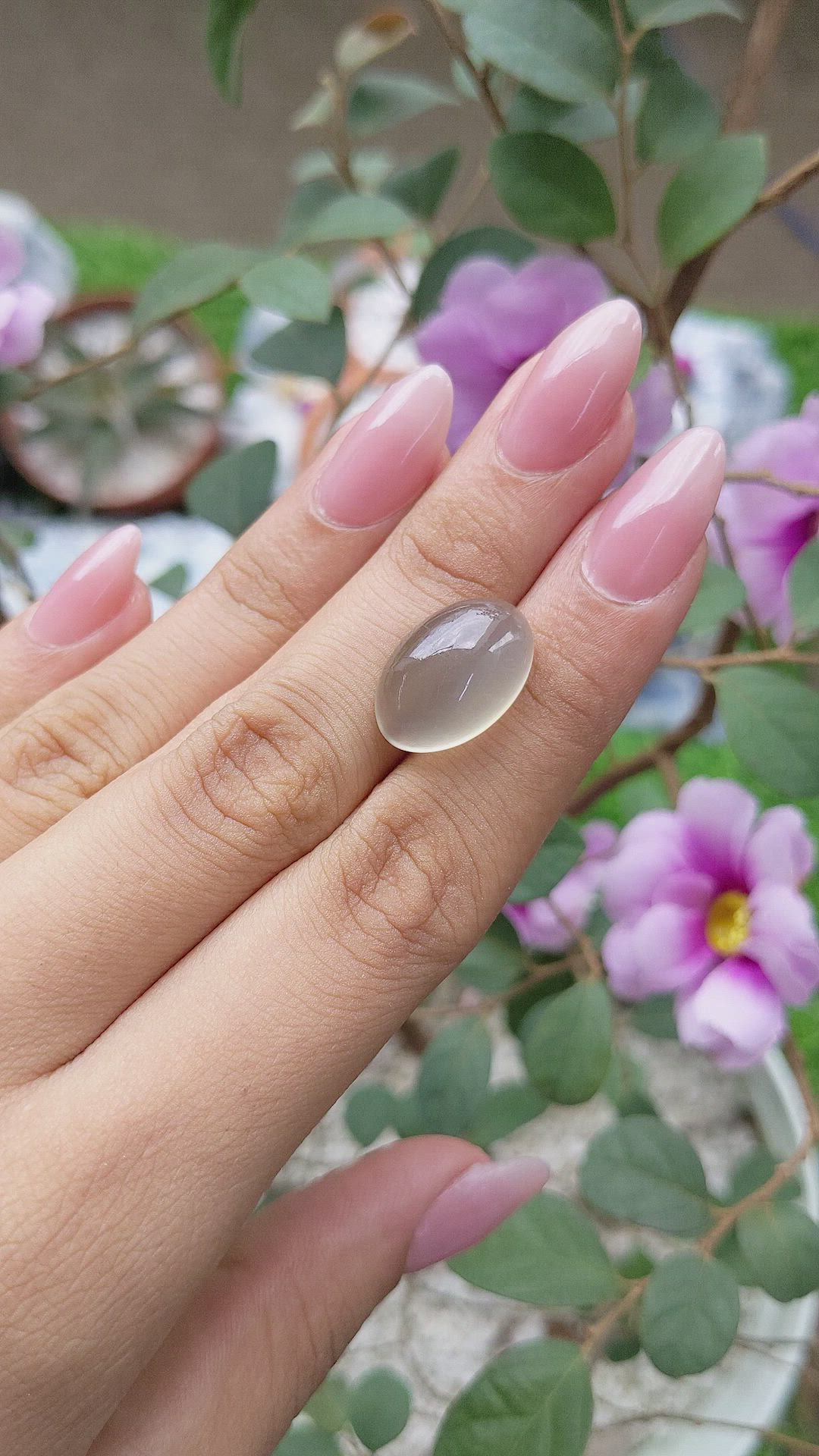 11.01 Ct. Cabochon Moonstone from Ceylon (Sri Lanka) Size Video