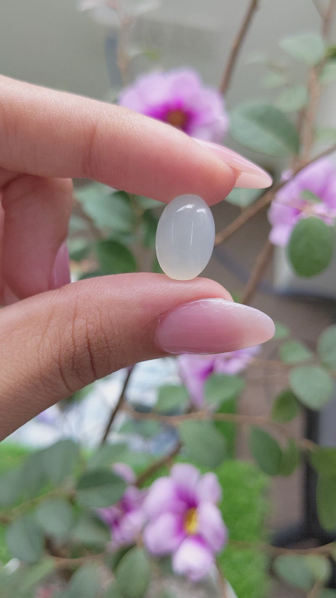 9.28 Ct. Cabochon Moonstone from Ceylon (Sri Lanka) Size Video