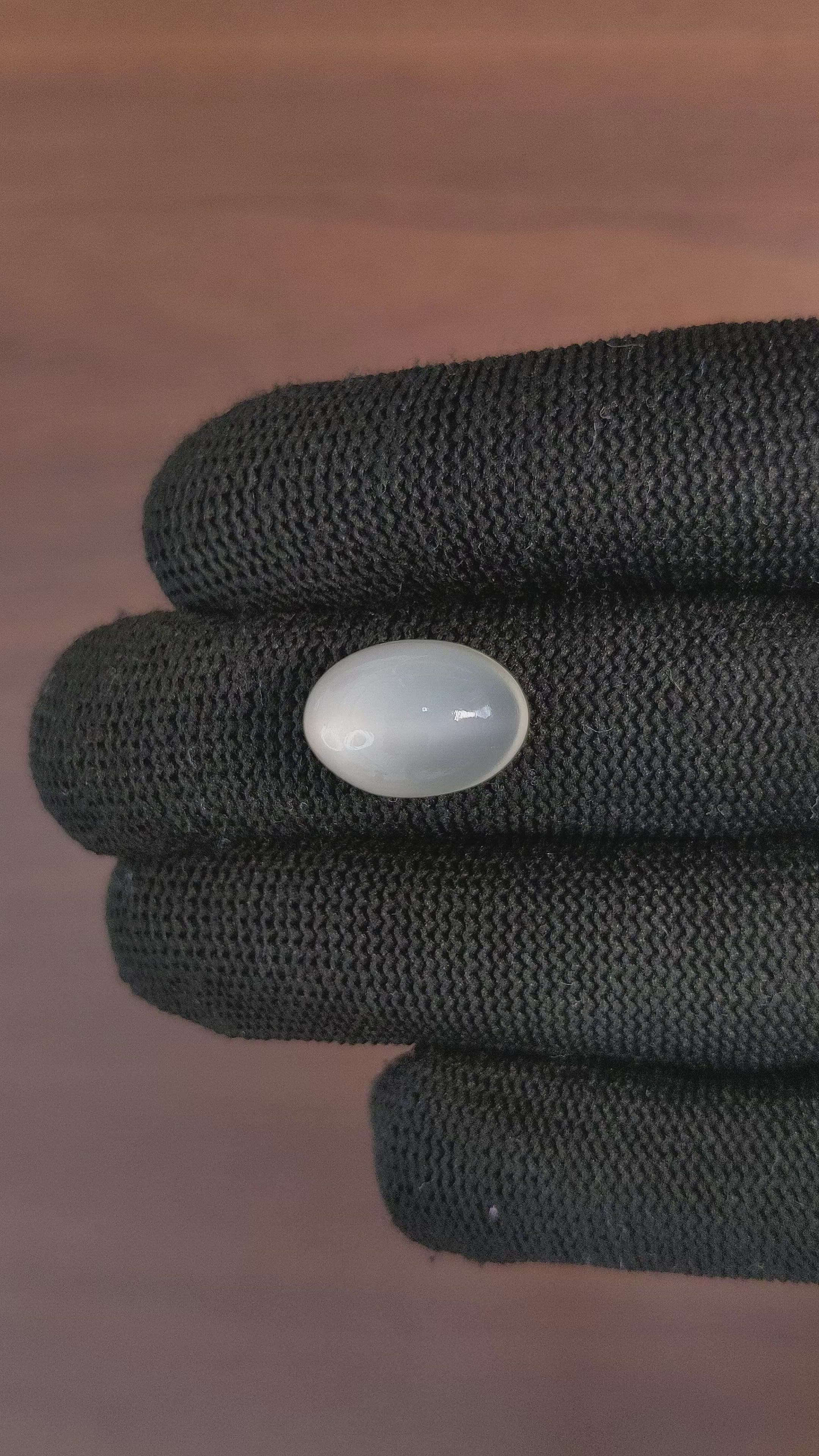 10.29 Ct. Cabochon Moonstone from Ceylon (Sri Lanka) Size Video