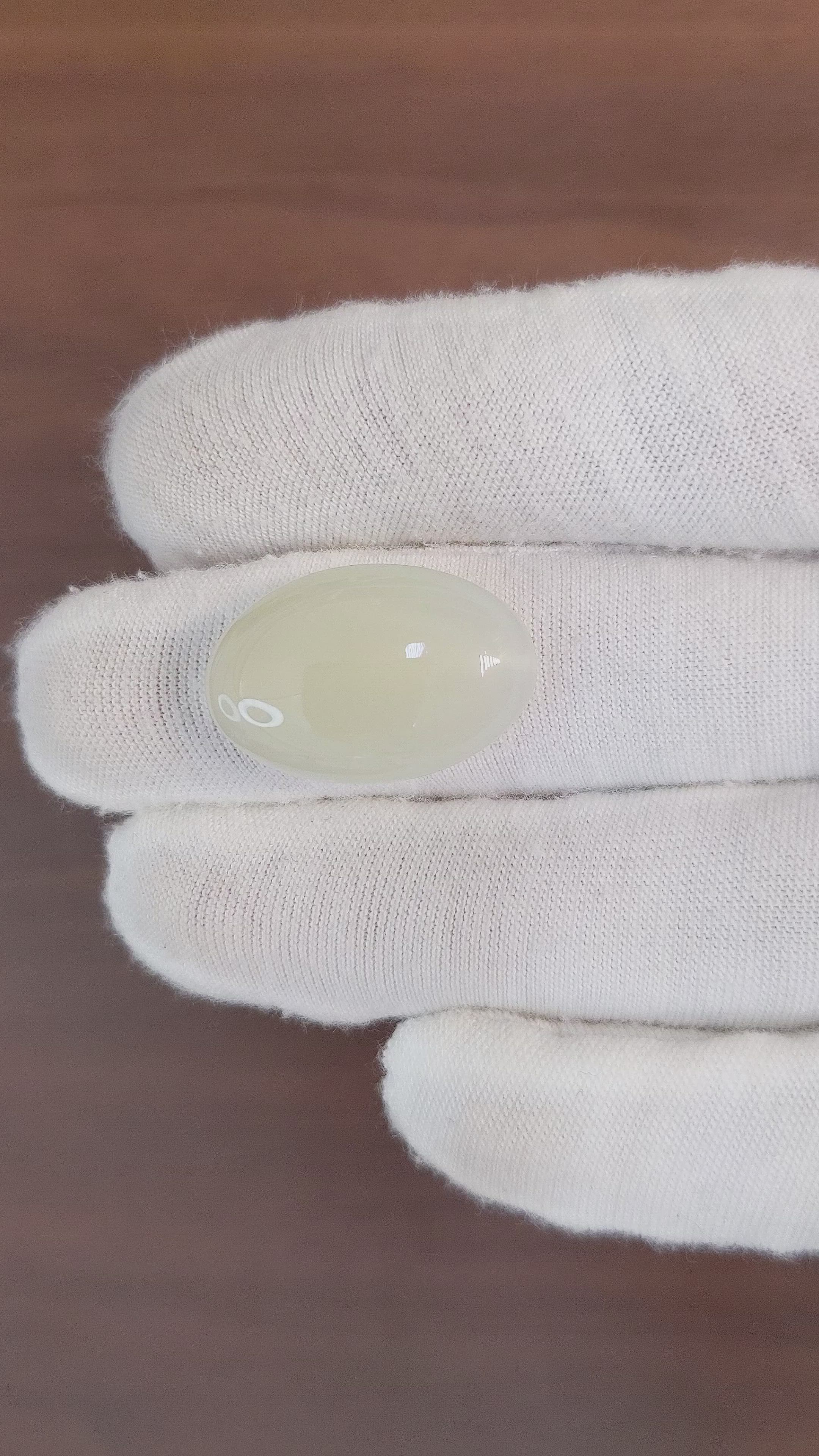 21.23 Ct. Cabochon Moonstone from Ceylon (Sri Lanka) Size Video