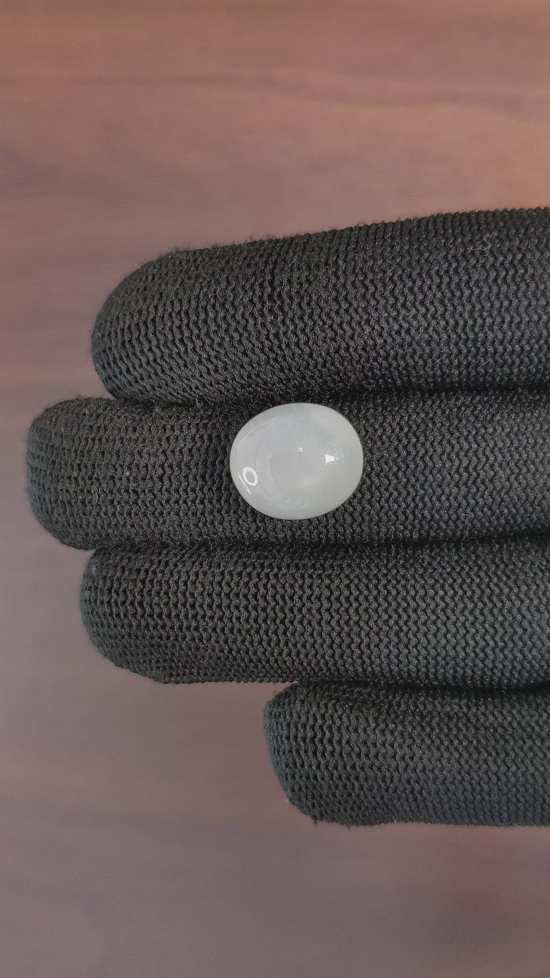 9.99 Ct. Cabochon Moonstone from Ceylon (Sri Lanka) Size Video