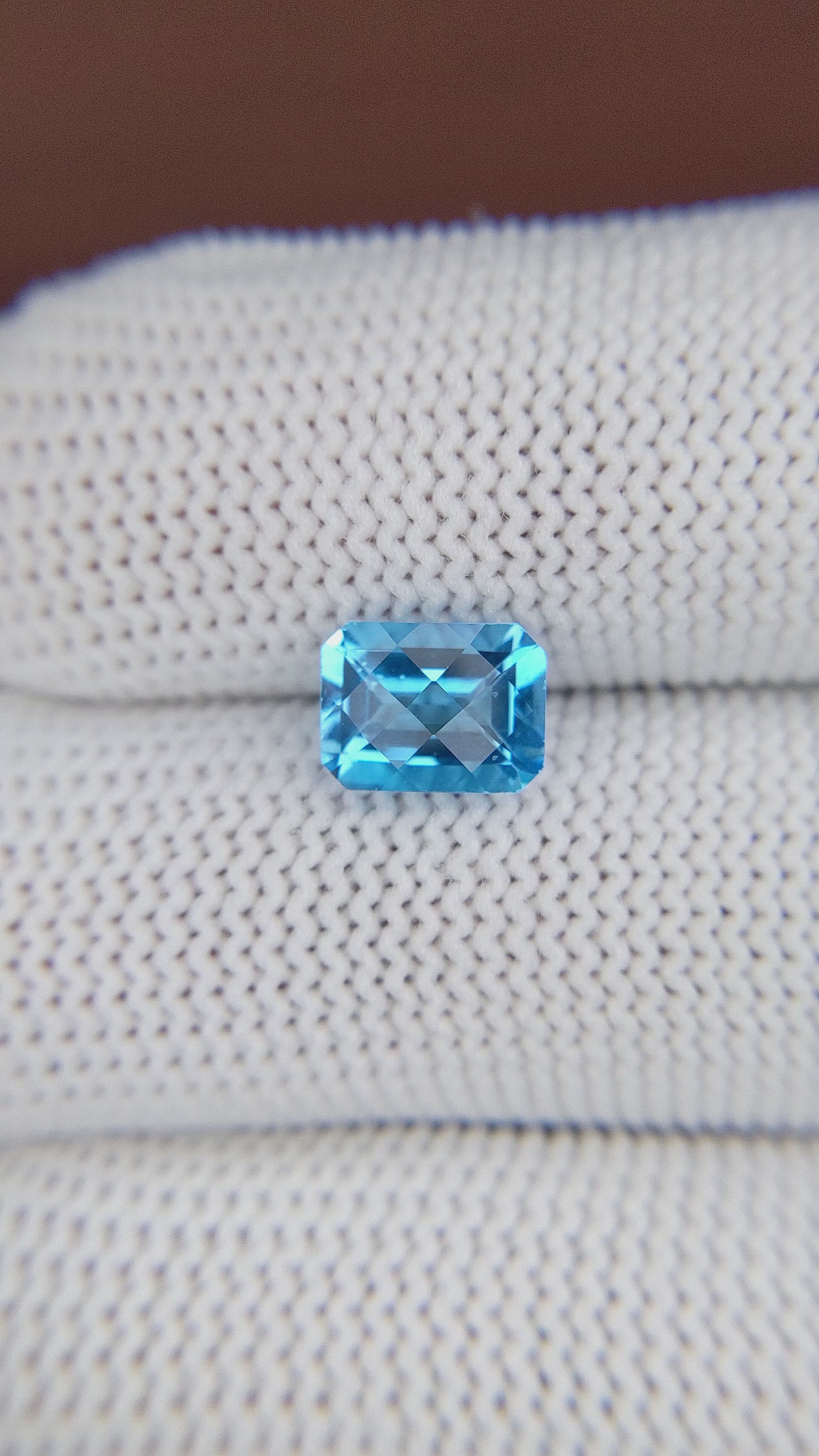 2.00 Ct. Topaz from Ceylon (Sri Lanka) Size Video