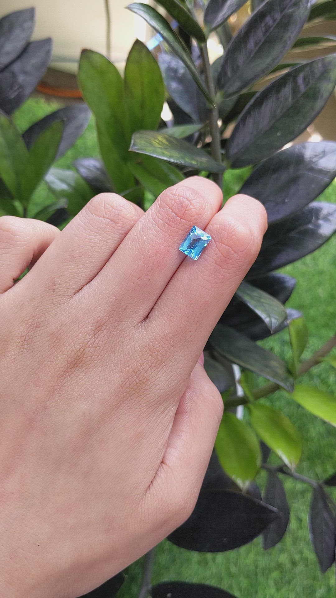 2.22 Ct. Topaz from Ceylon (Sri Lanka) Size Video