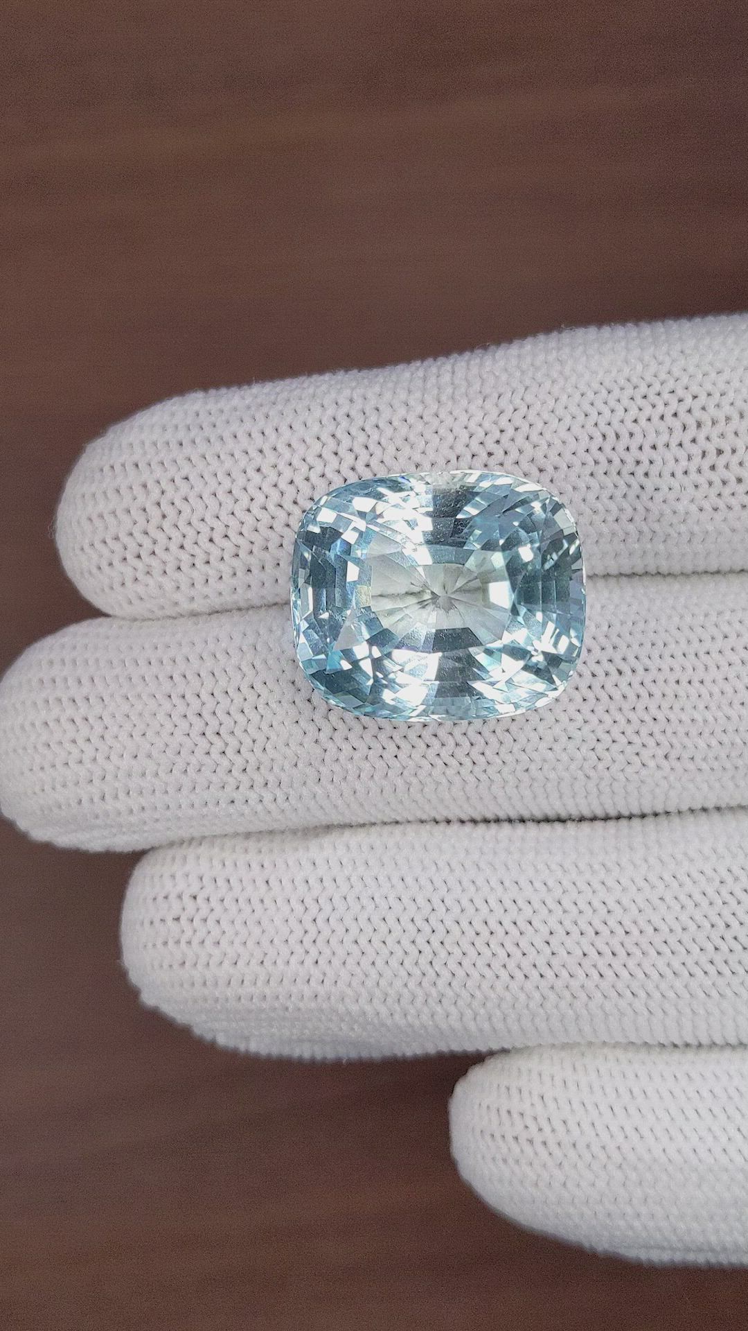 45.26 Ct. Aquamarine from Tanzania Size Video