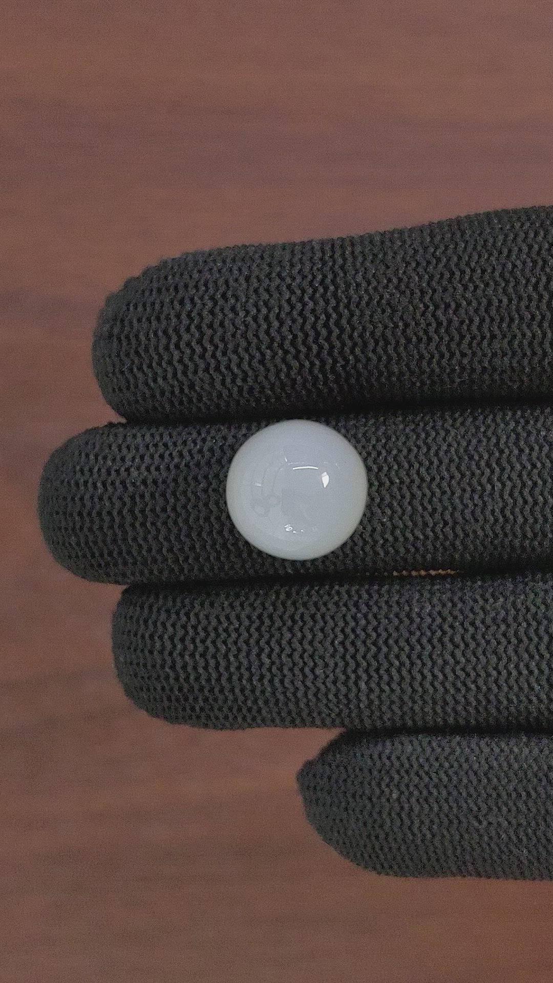 14.90 Ct. Cabochon Moonstone from Ceylon (Sri Lanka) Size Video